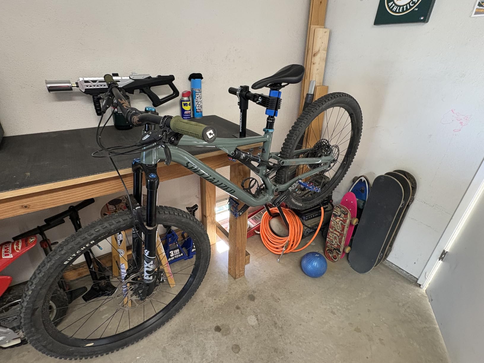ROCKBROS Bike Repair Stand - Bench Mount Workbench for Road & Mountain Bikes customer photo 2