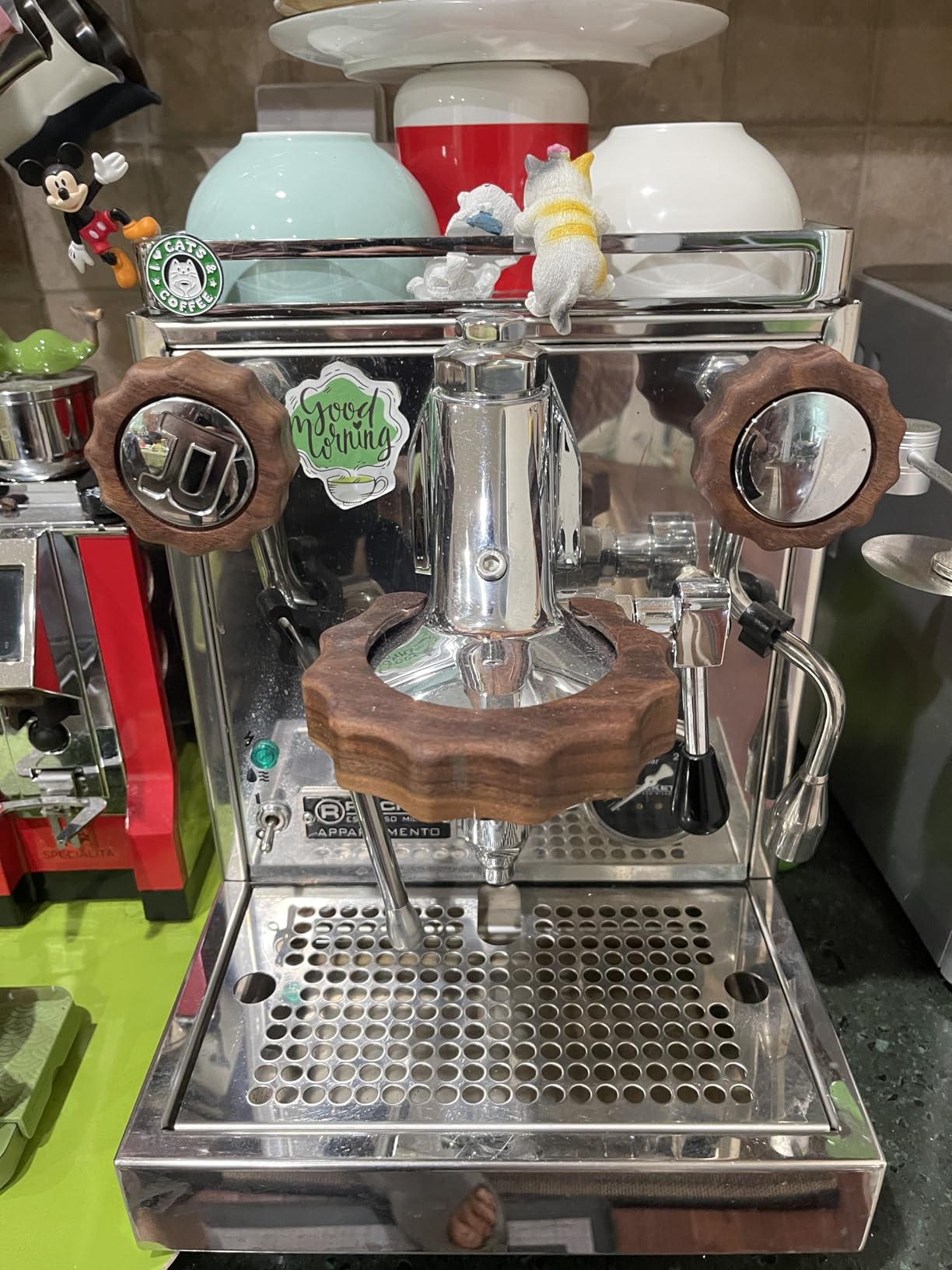 Rocket Espresso Appartamento Nera Espresso Machine | E61 | Heat Exchanger | Black/White customer photo 2