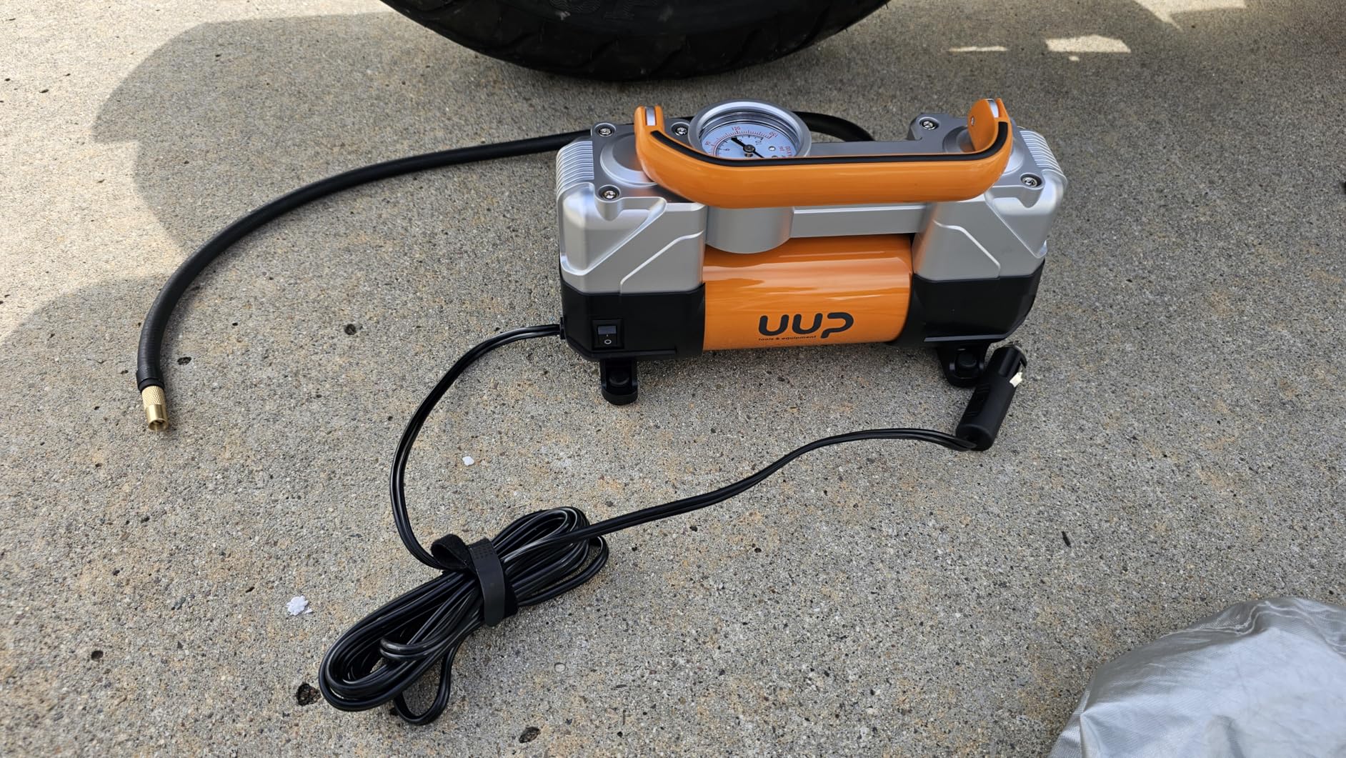 UUP Tire Inflator Air Compressor, 150PSI 12V DC Double Cylinders Heavy Duty Portable Air Pump w/Emergency LED Light for Truck, SUV, Car, RV customer photo 1