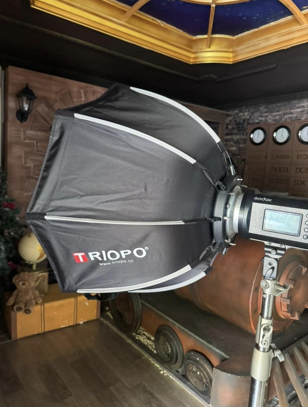 TRIOPO 47.2inch / 120 cm Portable Octagon Umbrella Softbox, Quick Installation Softbox with Honeycomb Grid for Studio Strobe Outdoor Photography, Bowens Mount Compatible customer photo 1
