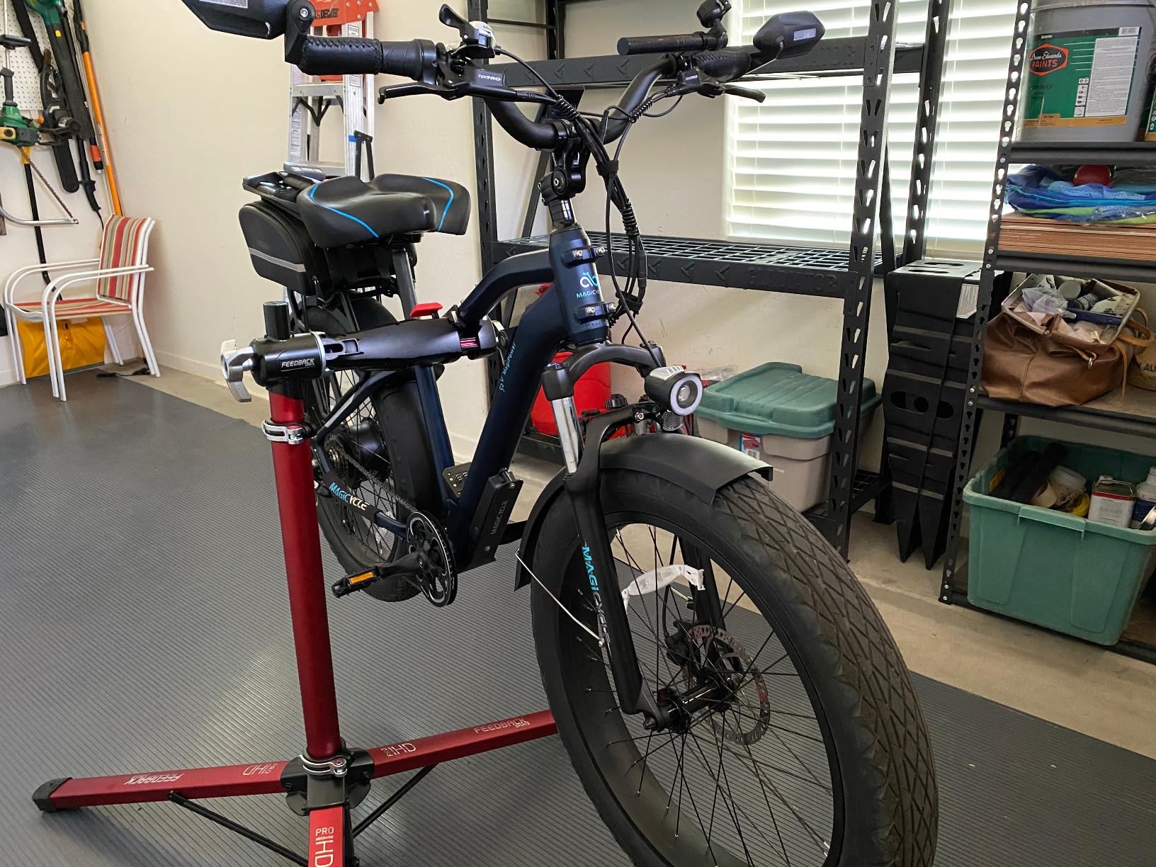 FEEDBACK SPORTS Pro Mechanic HD (Heavy Duty) Bike Repair Stand - Lightweight, Stable Bicycle Workstand W/Tripod Base customer photo 2