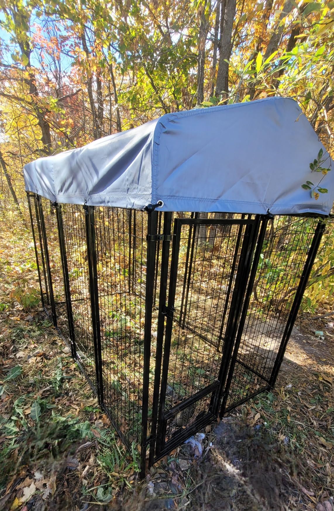LEMBERI Large Outdoor Dog Kennel 8x4x6 FT, Escape-Proof Dog Run with Double-Latch Gate, Heat-Reflective Sunshade Cover & 2 Stainless Steel Bowls, Heavy Duty Galvanized Steel Dog Cage Enclosure customer photo 2