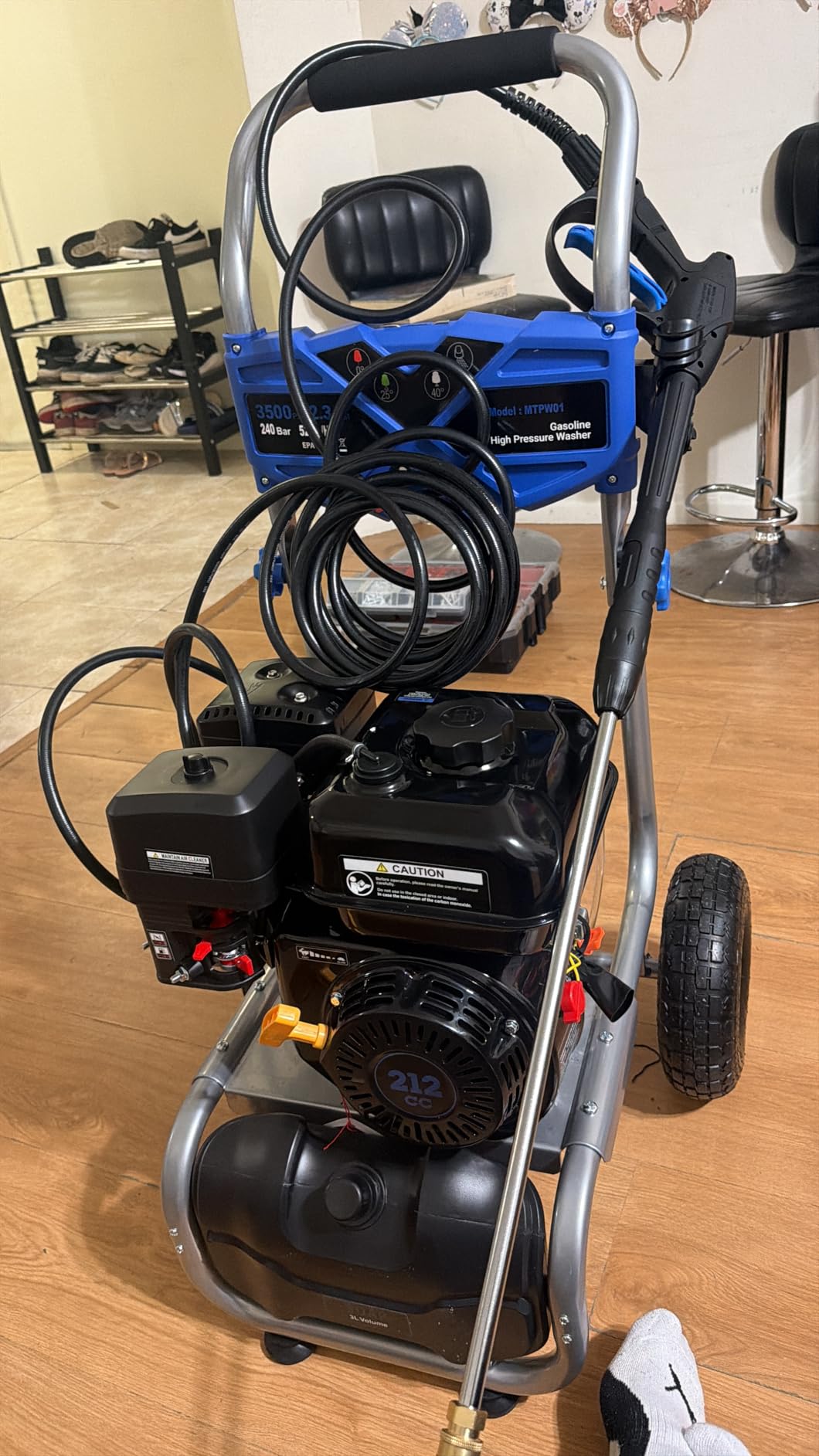 3500PSI Gas Pressure Washer, 2.3GPM Gas Powered High Pressure Washer with 209CC Engine, 4 Adjustable Nozzles, 25 ft High Pressure Hose for Cleaning Walls, Terraces, Vehicles, Garden customer photo 2
