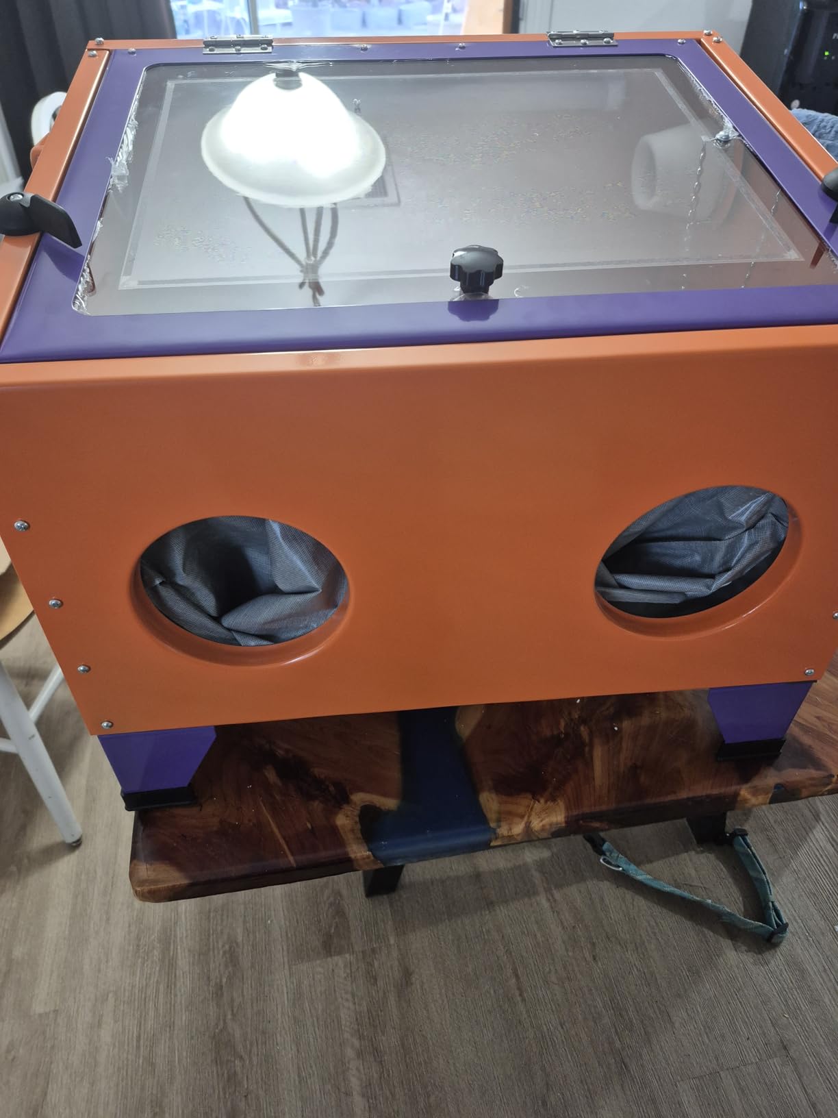 25 Gallon Air Sandblasting Cabinet, 40-80 PSI Power Air Sand Blasting Cabinet, Heavy Duty Steel Sandblasting with Spray Gun & 4 Nozzle Bench Top Cabinet for Rust Removal, Stain, Paint customer photo 2