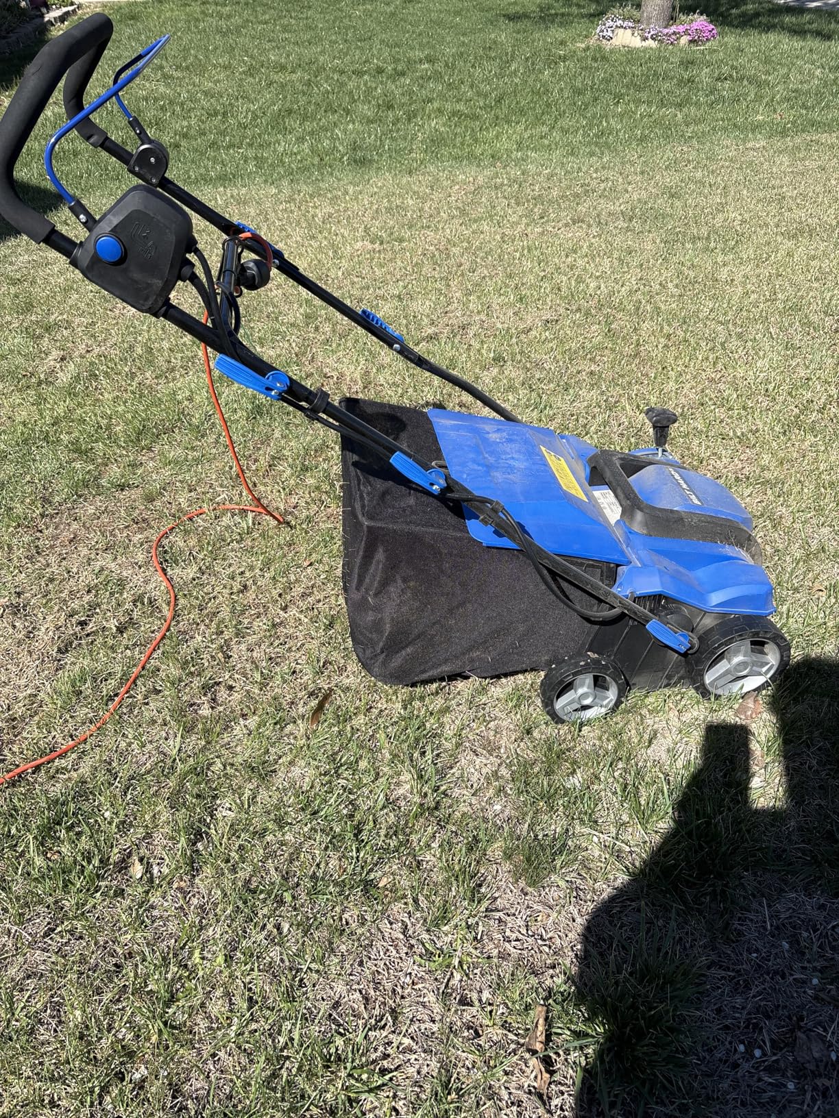 BILT HARD 16 Inch Dethatcher Scarifier Electric Powered, 15 Amp Copper Motor, 5-Position Depth Adjustment, 14.5 gal Thatch Bag customer photo 1