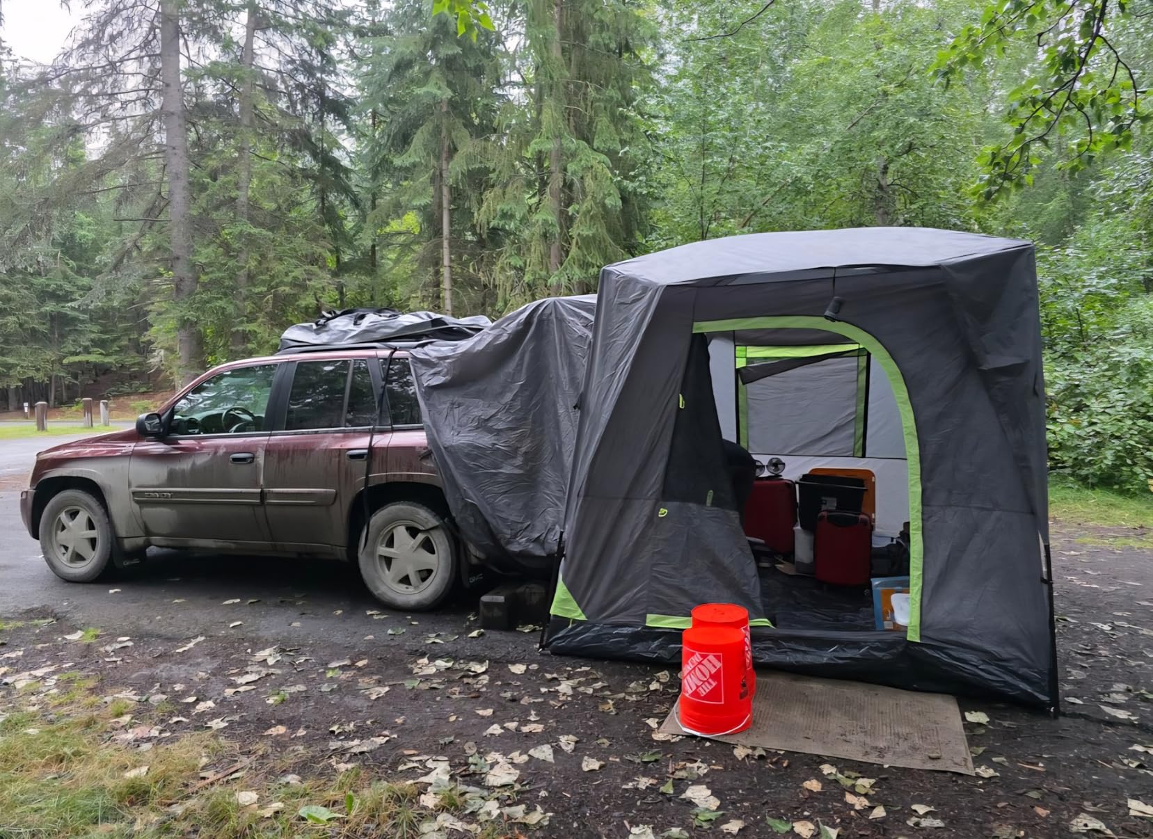 VEVOR SUV or Pickup Truck Camping Tents, Waterproof Double Layer Design with Carry Bag, Accommodates 2-9 Persons for Outdoor Activities customer photo 1