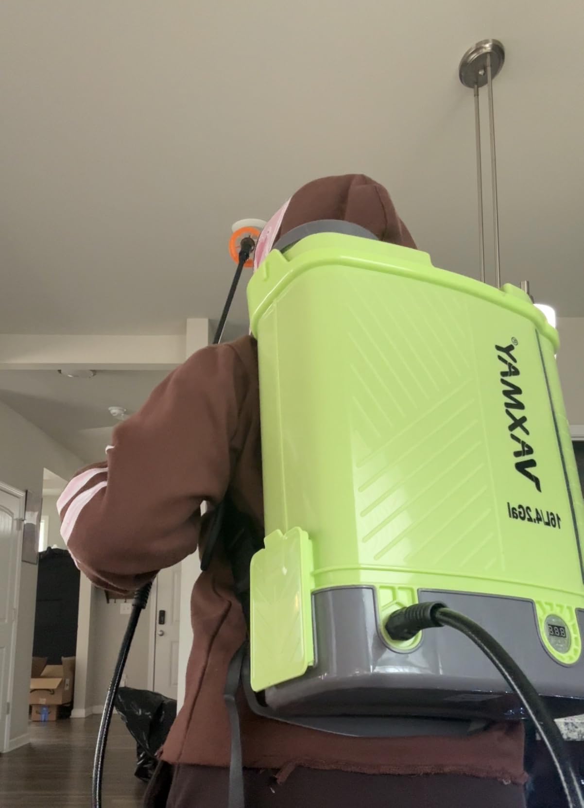 VAXMAY Battery Powered Backpack Sprayer 3.2 Gallon, 80 PSI Electric Garden Sprayer Works with Makita 18V Battery, Weed Lawn Sprayer with Telescopic Wand, 5 Nozzles, 2.0 Ah Battery & Charger Included customer photo 1