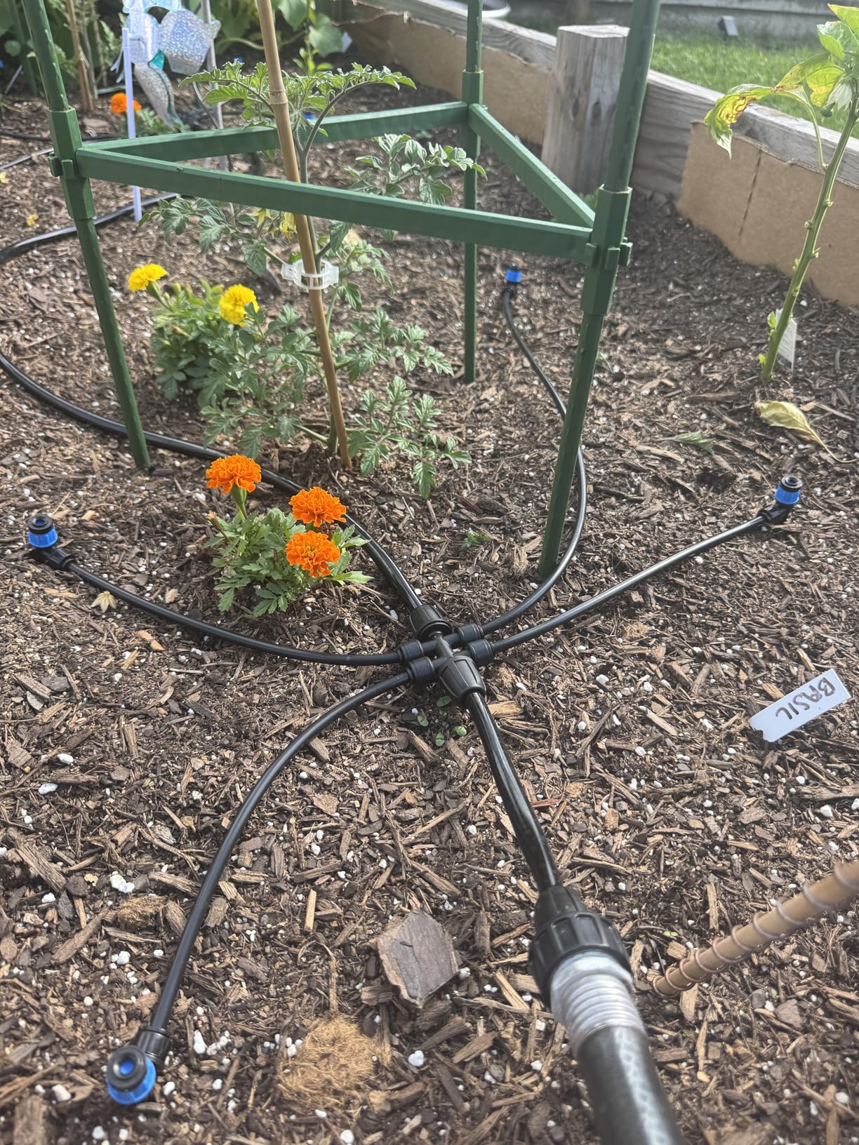 Bonviee Drip Irrigation System 230FT - Quick Connect Garden Watering Kit with Adjustable Drip Emitters, 1/4