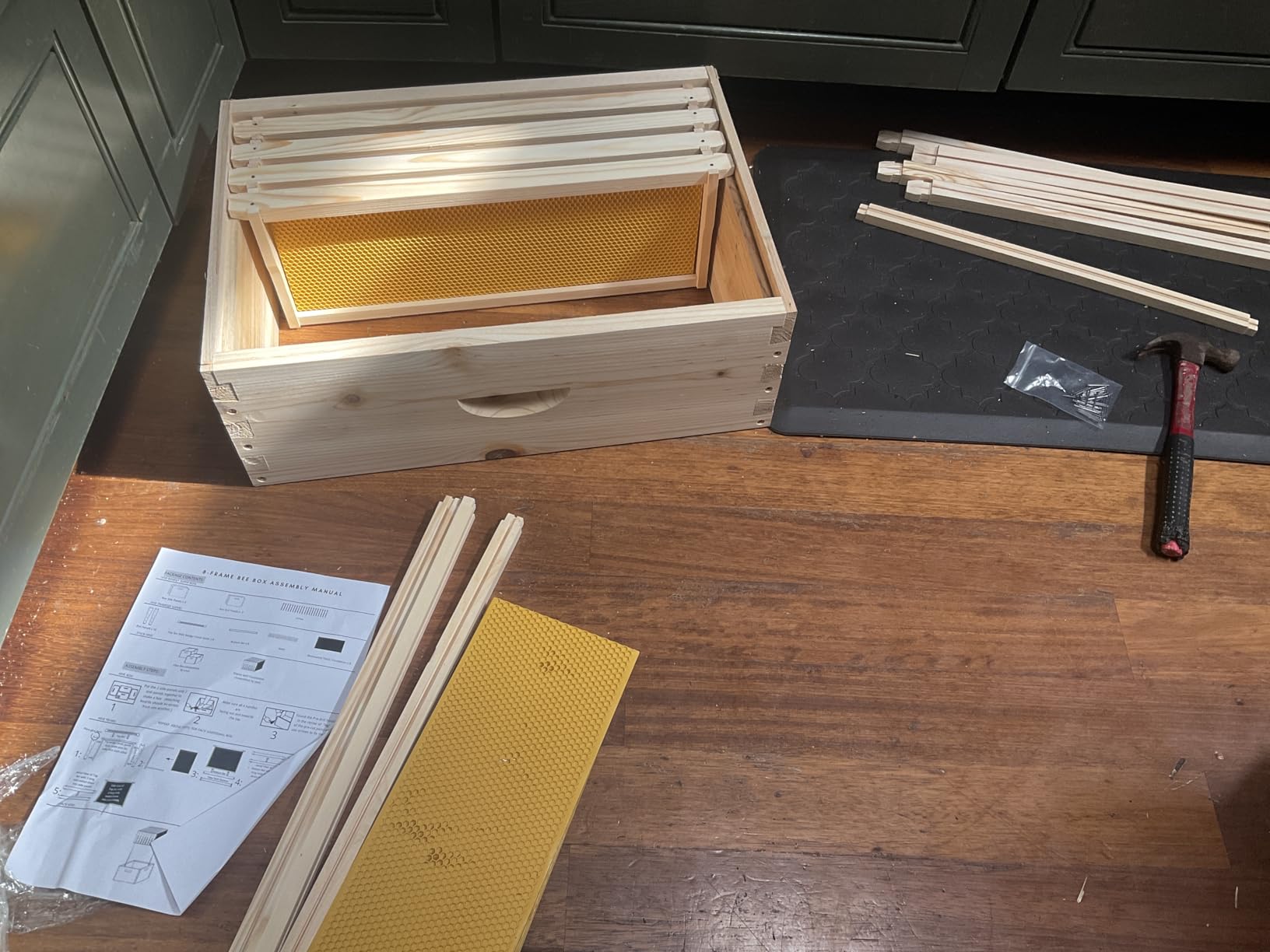 10 Frame Medium Super Beehive Box, Langstroth Super Honey Bee Hive Box, Include Beehive Frames and Waxed Foundations customer photo 2