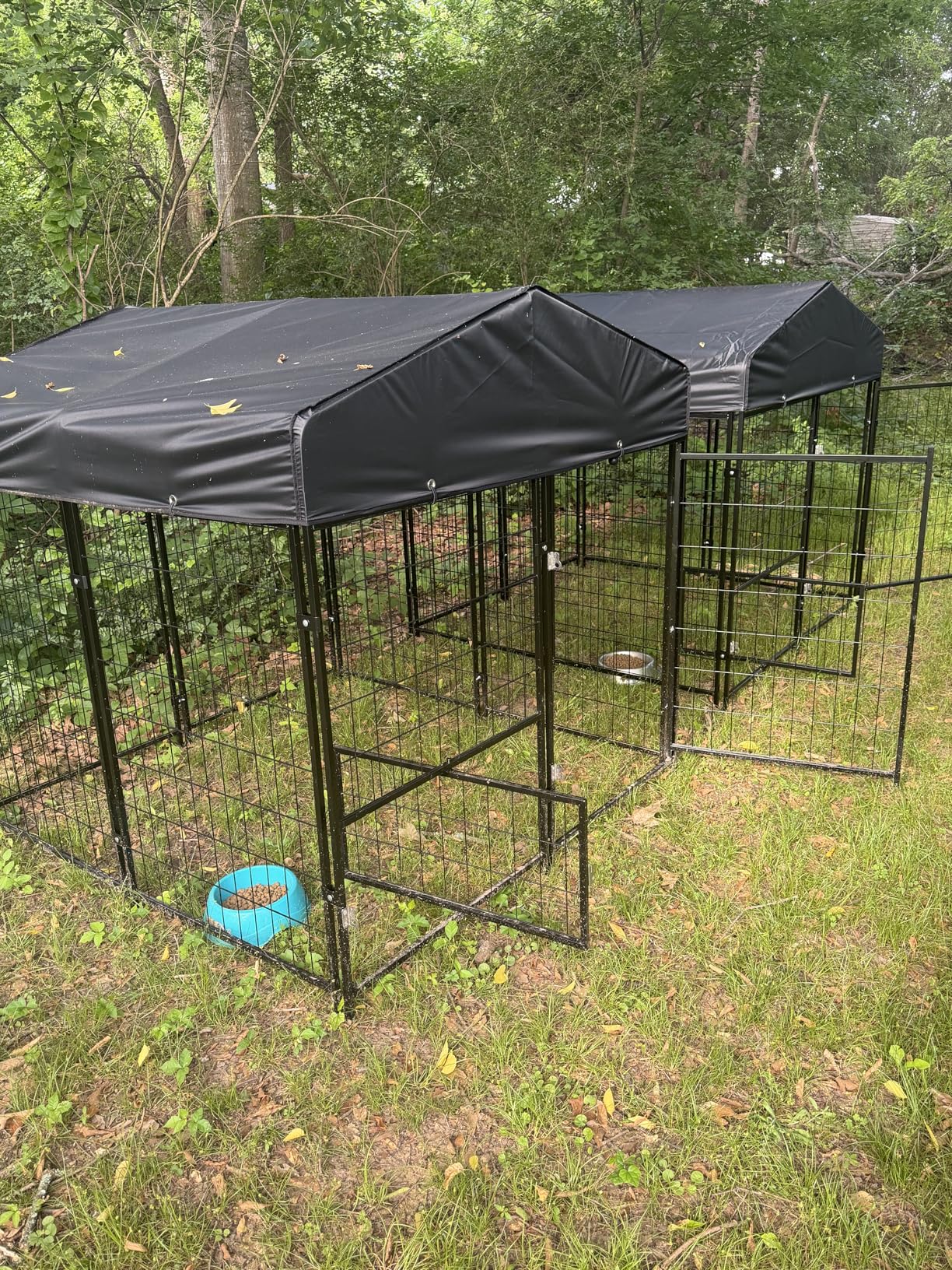 Sino Luban Outdoor Dog Kennel Outside Run with Doggy Door, Swivel Feeder & Roof - 8x4x6FT Large Dog Kennels Pens Outside for Large Dogs Breed - Heavy Duty Cage Yard (Can Connect to Your Dog House) customer photo 1