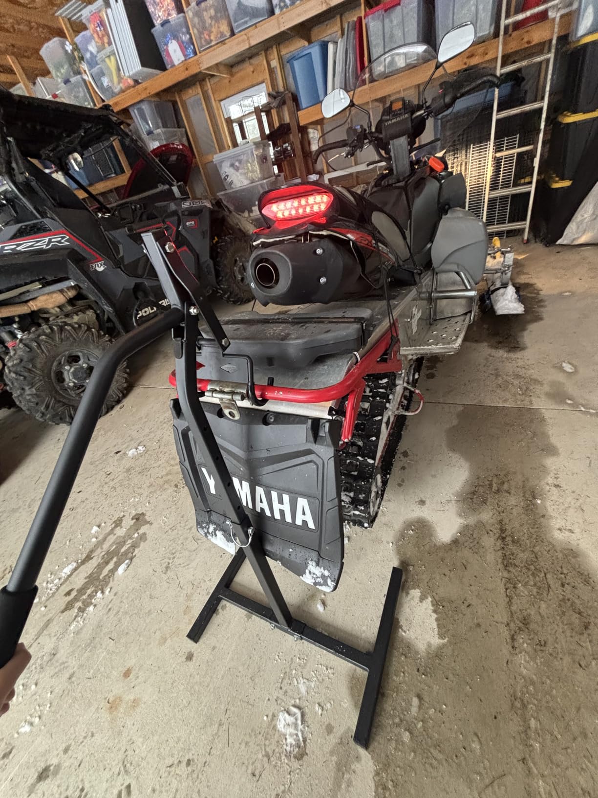 Snowmobile Lever Lift Stand for Yamaha/Polaris/Arctic Cat etc, Sled Lift Stand with Handlebar Cup, Max 33
