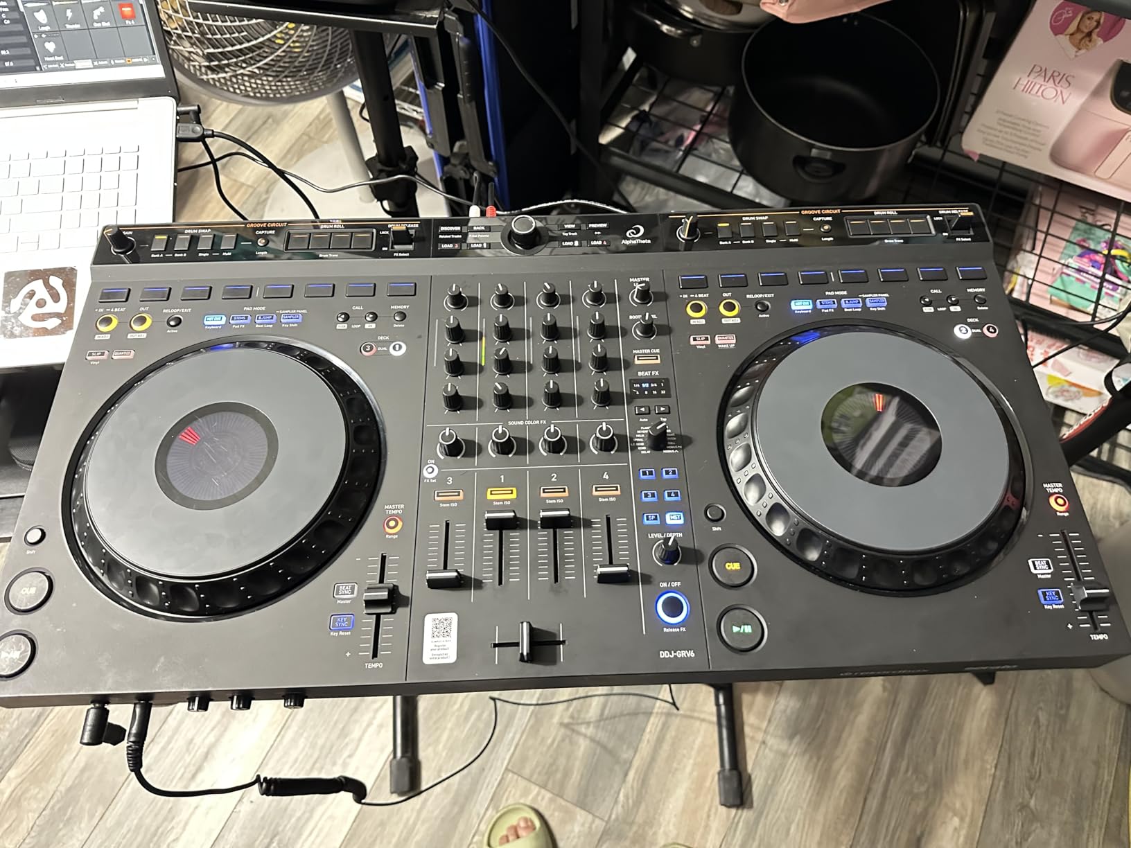 AlphaTheta DDJ-GRV6 4-Channel DJ Controller - Groove Circuit Live Remixing, Club-Standard Layout, Full-Size Jog Wheels, rekordbox & Serato DJ Pro Compatible customer photo 1