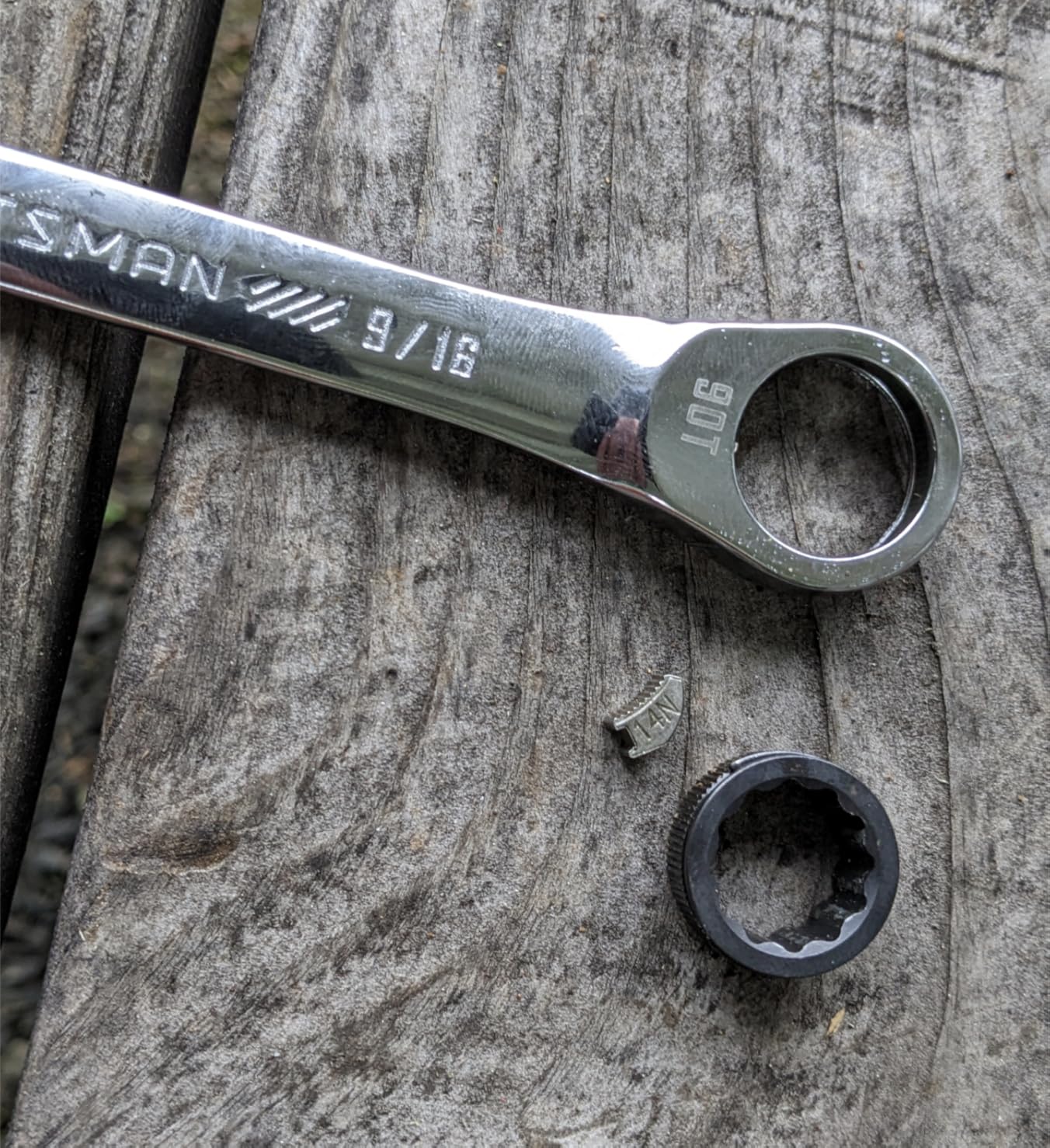 Ratchet Wrenches Set, 20 Pc, 90 Tooth SAE/Metric Ratcheting Wrench Set with Case, 4 Degree Arc Swing (CMMT87220) customer photo 1