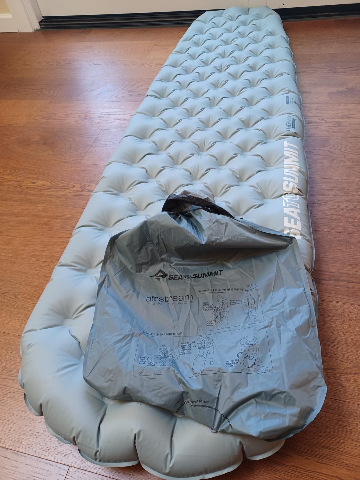 Sea to Summit Ether Light XR Insulated Sleeping Pad, Tapered - Regular (72 x 21.5 x 4 inches) customer photo 2
