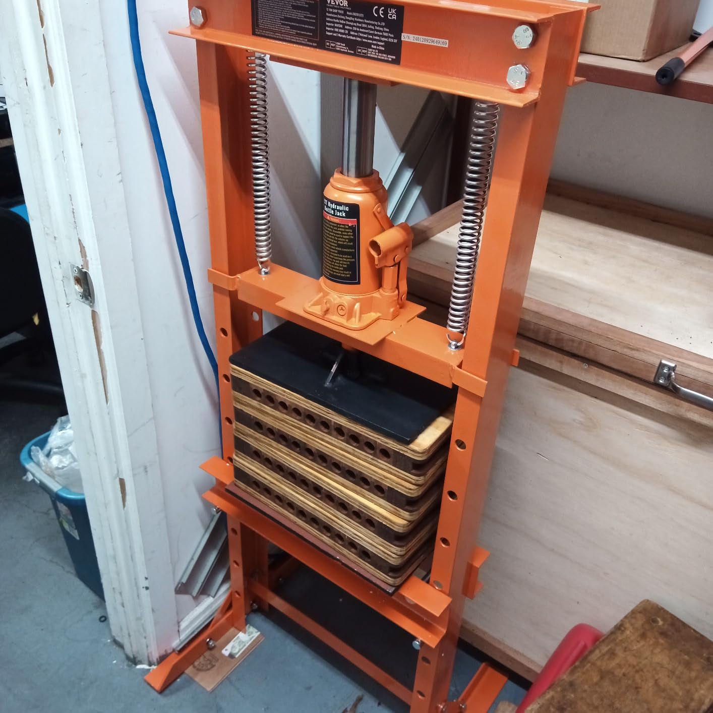 VEVOR Hydraulic Shop Press, 10 T H-Frame Shop Press with Press Plate & H-Shaped Base, Stable Garage Floor Adjustable Hydraulic Press with Relief Valve, Fit for Bending, Straightening & Stamping customer photo 2