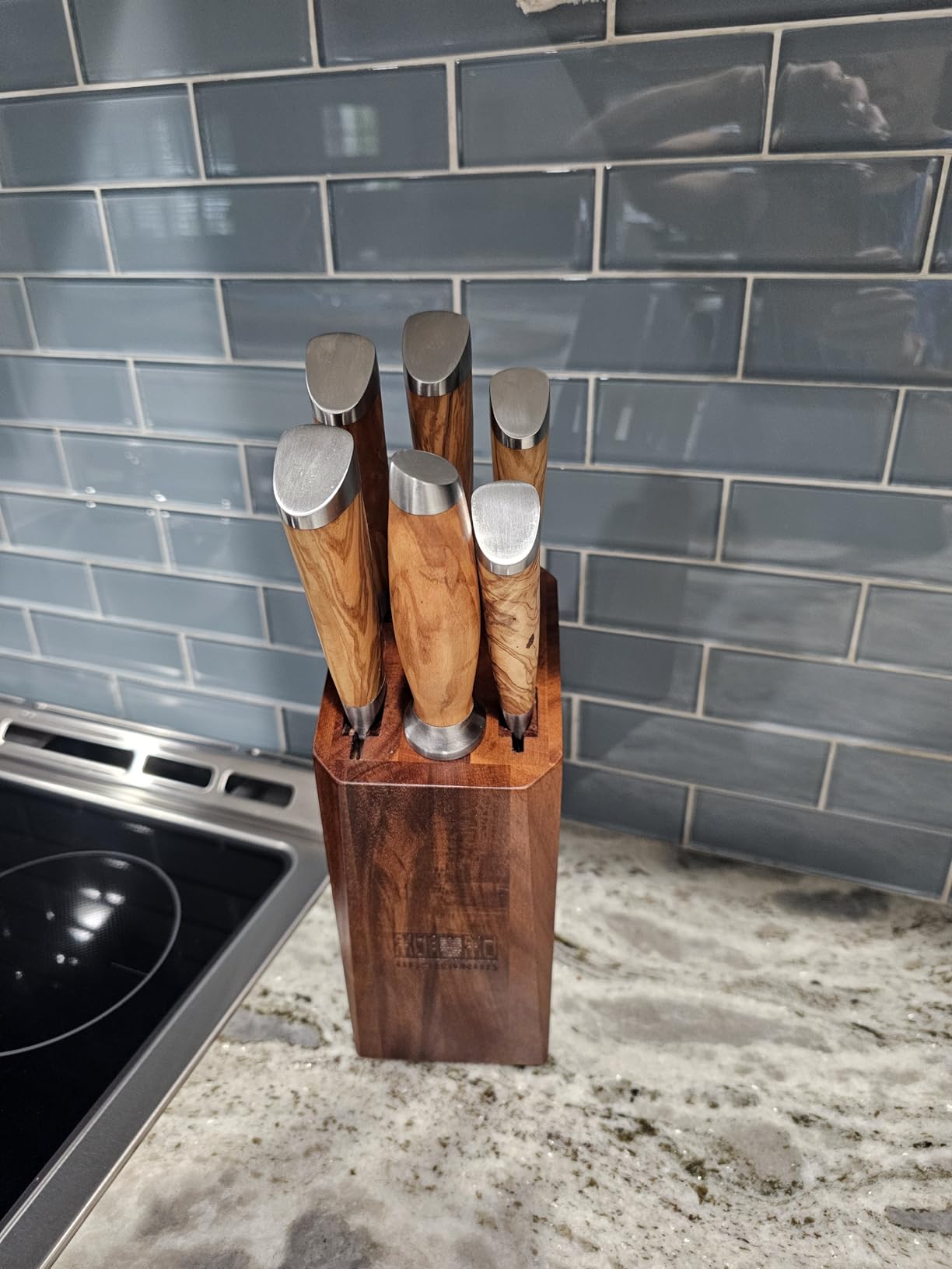 HOSHANHO 5 Pieces Kitchen Knife Sets, Ultra Sharp Professional Damascus Super Steel Chef Knives Sets with Ergonomic Olive Wood Handle, Including Chef, Bread, Santoku, Utility & Paring Knives customer photo 2