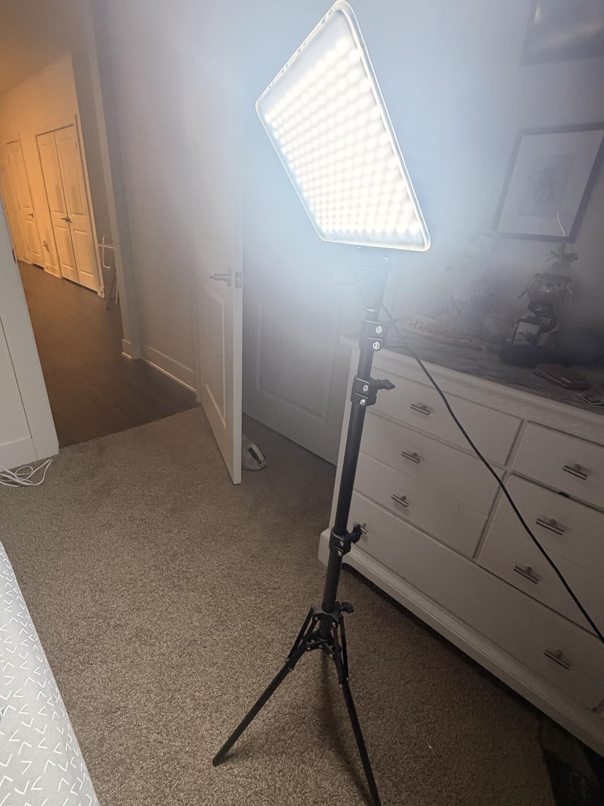 1-Pack LED Video Lighting Kit, Anautin 15W/1700Lux Photography Lighting with Tripod Stand, 2500-8500K Dimmable Streaming Light for Video Recording, Gaming, Podcast, YouTube customer photo 2