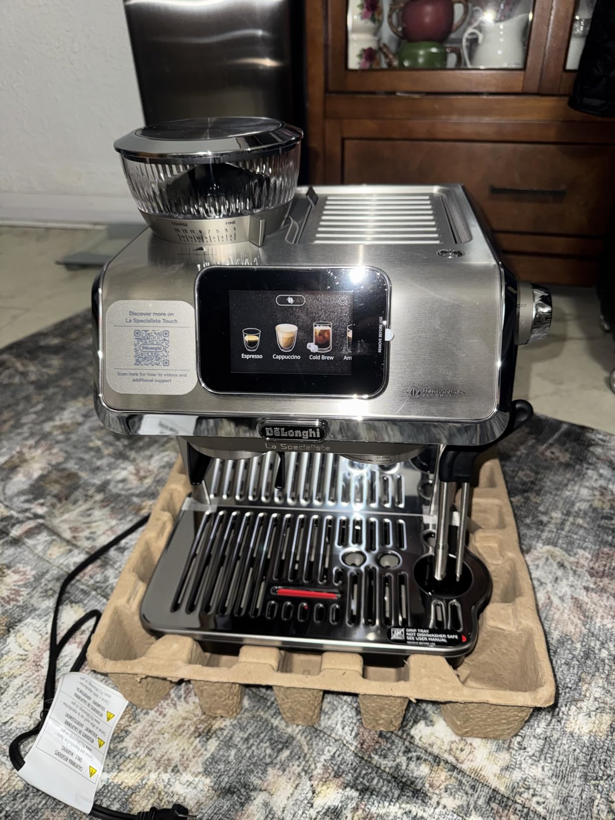 De'Longhi La Specialista Touch Espresso Machine with Grinder & Milk Frother - Cold Brew & Iced Coffee Maker, Burr Grinder, 10 Drink Presets, Compact Bean to Cup, Award-Winning Italian Design customer photo 2