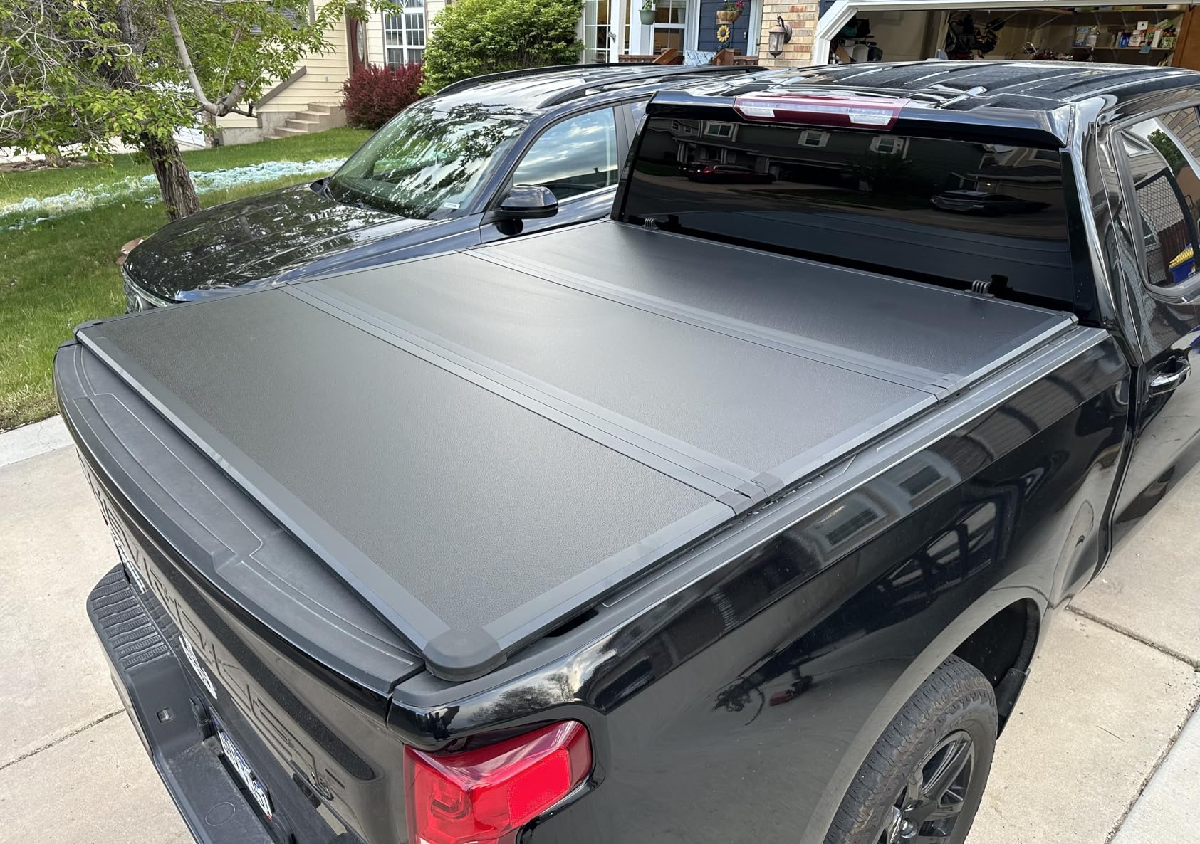 Hard Tri-Fold Truck Bed Tonneau Cover Compatible with 2007-2026 Chevy Silverado/GMC Sierra 1500 5.8ft Bed (69.6