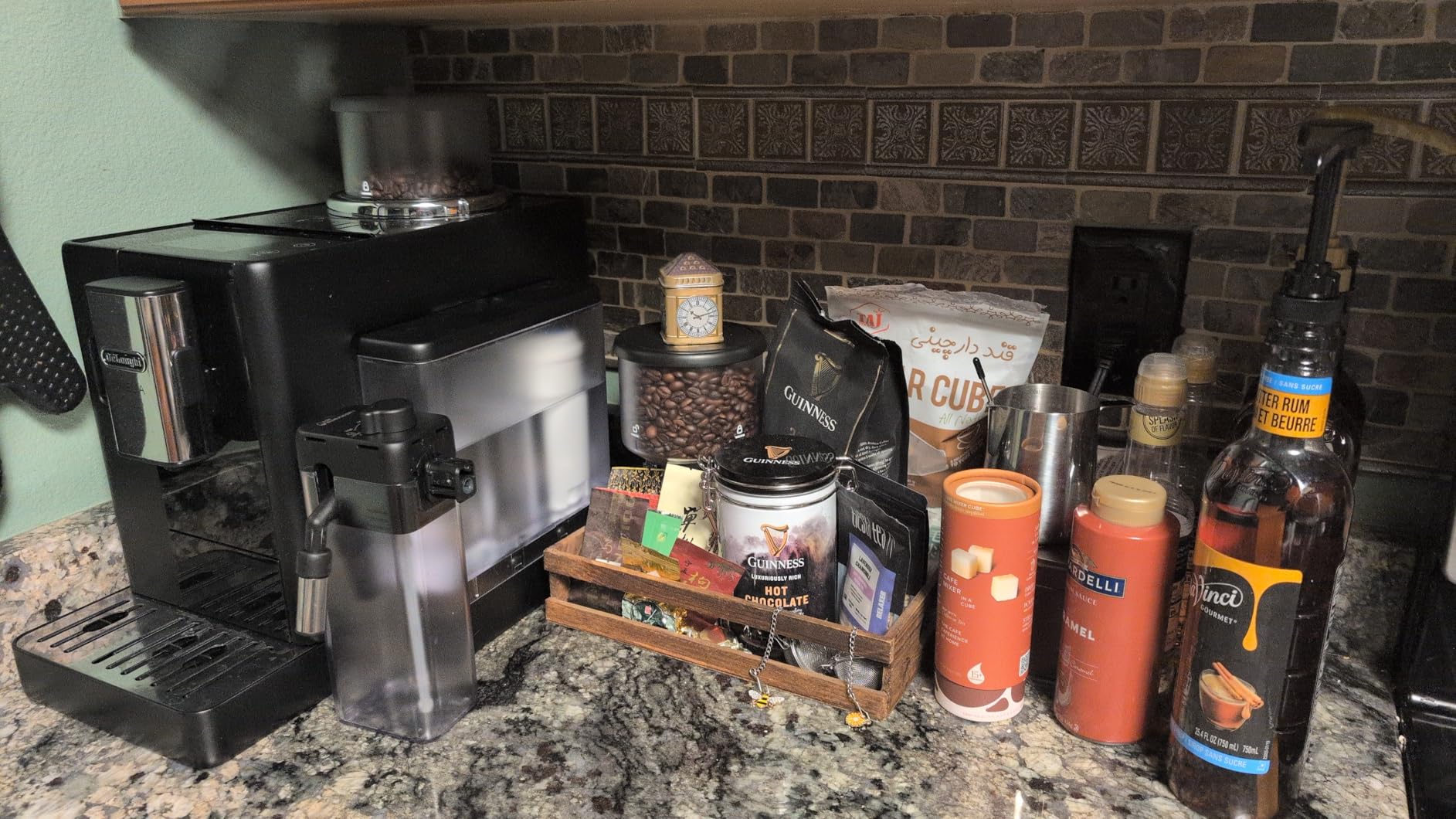 De'Longhi Rivelia Automatic Espresso Machine, Grinder & Frother, Easy Bean Switching, Pebble Gray customer photo 2
