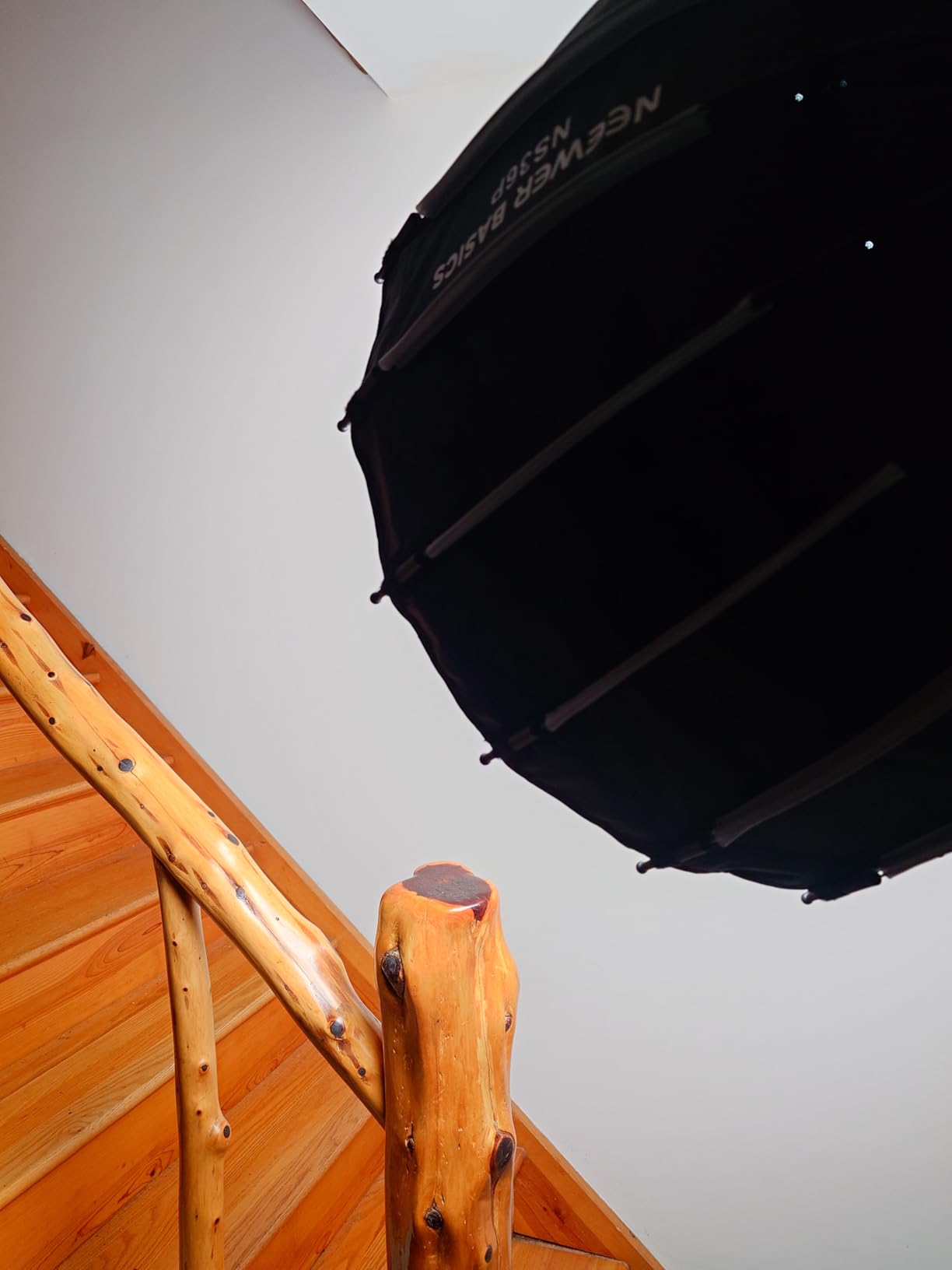 NEEWER BASICS Parabolic Softbox Bowens Mount, 35.4