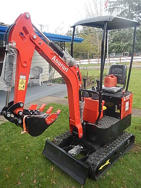 Aoururl 1.4 Ton Mini Excavator with 6 Attachments, EPA Certified Compact Excavator with 13.5HP Gasoline Engine, Hydraulic Control, Mini Backhoe for Garden, Farm, Trenching, Landscaping customer photo 2