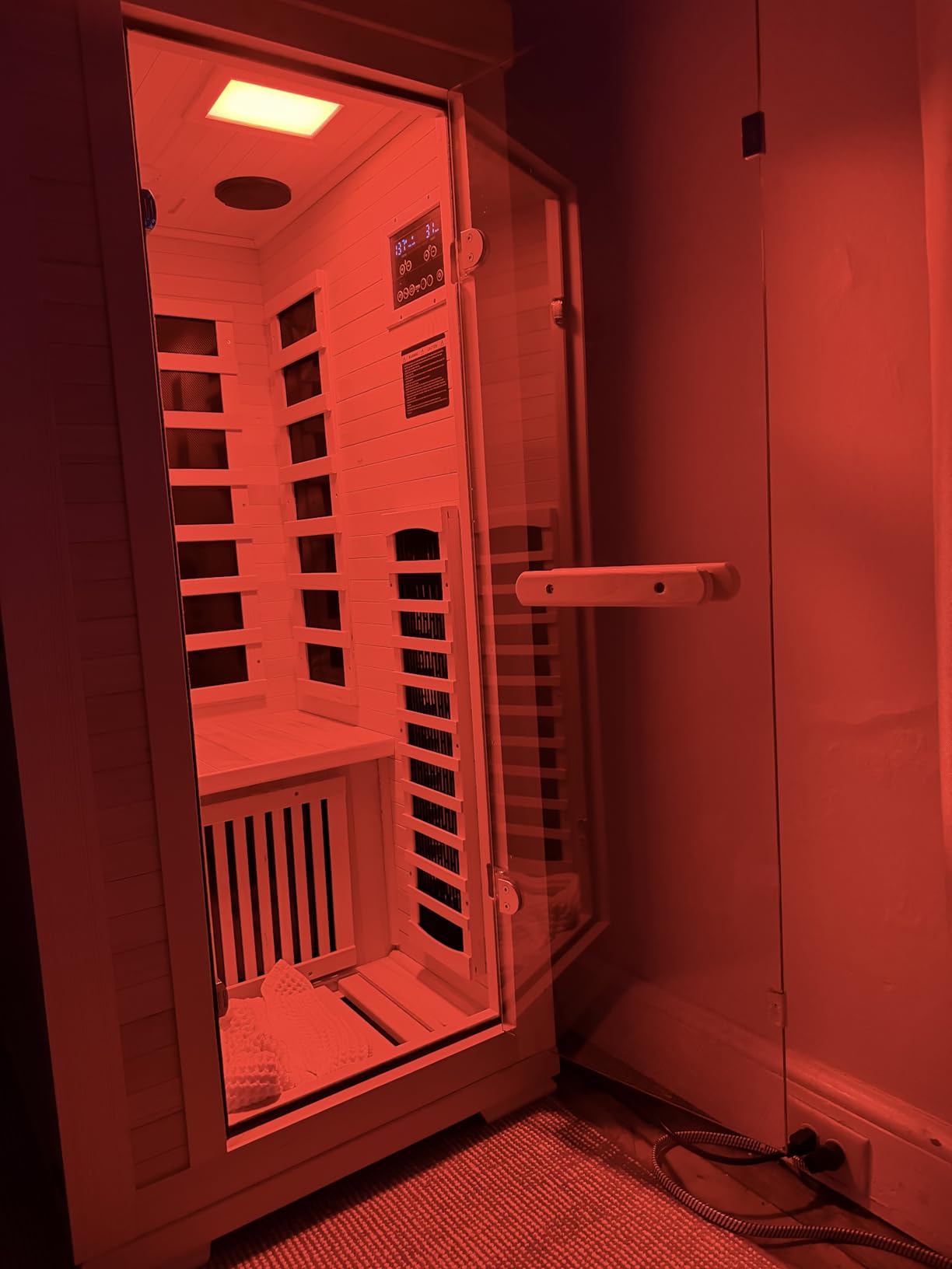 ENSTVER Infrared Wood Sauna 5.4Ft 1 Person, Luxury Full Spectrum Far Infrared Sauna Features Low EMF 1240w 7-Light Dynamic & Music Speakers, Canadian Hemlock Dry Indoor Saunas for Home & Gym customer photo 2