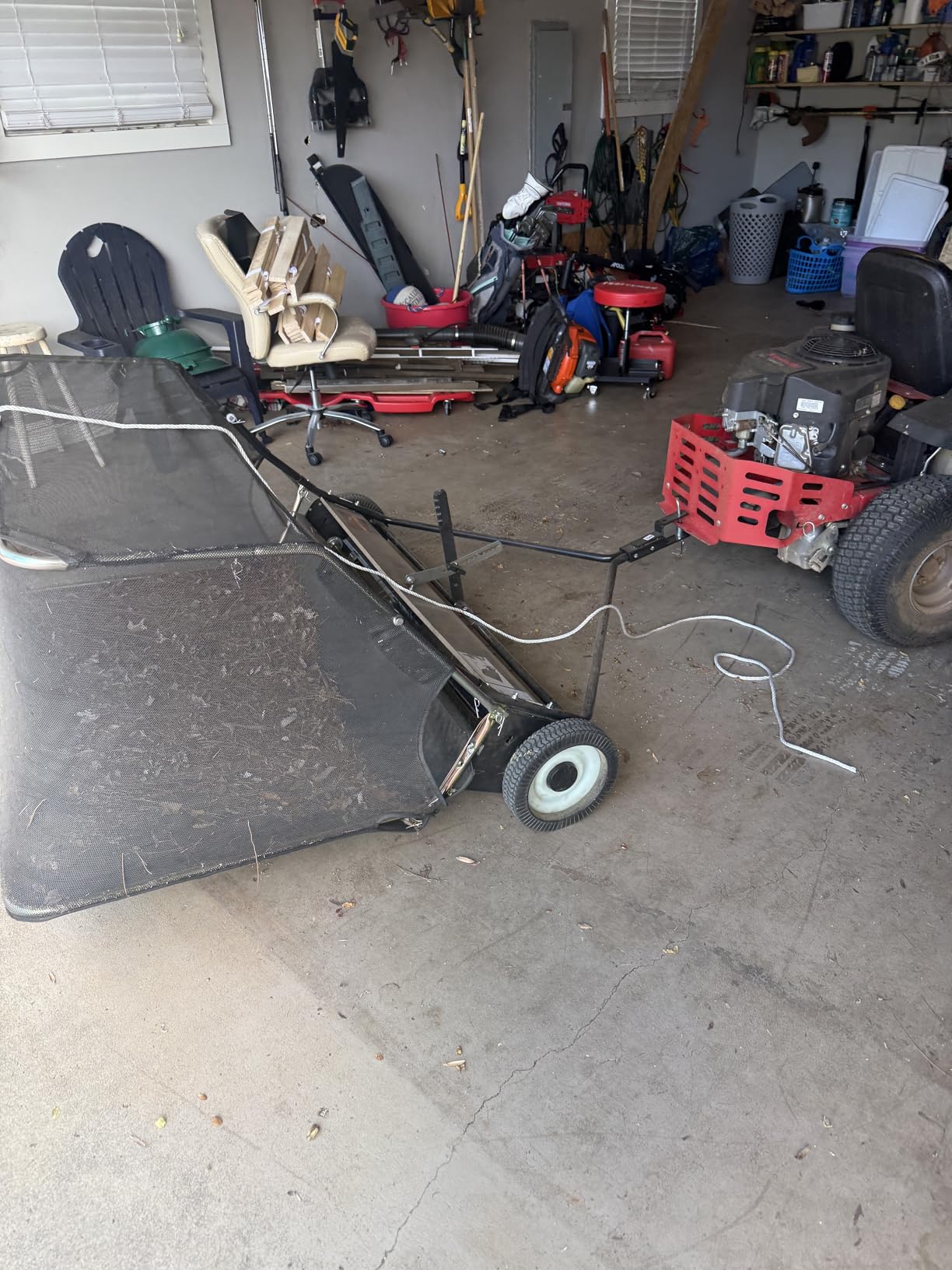 VEVOR 52 in Tow Behind Lawn Sweeper, 26 cu.ft. Large Yard Sweeper, Adjustable Sweeping Height, Heavy Duty Leaf & Grass Collector with Dumping Rope customer photo 2