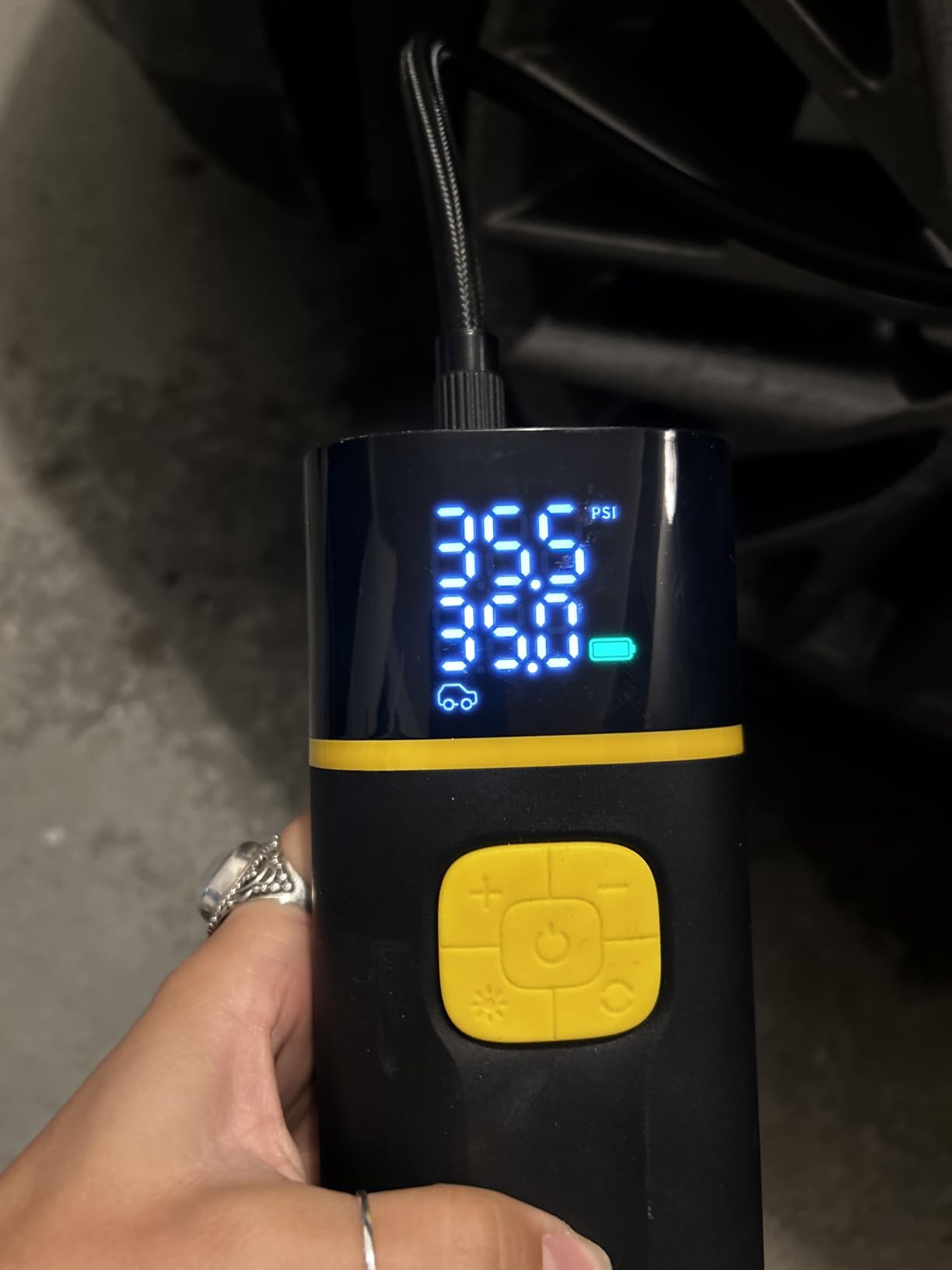 AUXITO AT1 150PSI Heavy Duty Tire Inflator Portable Air Compressor for Pickup Truck - Built in 26000mAh Power Station & 65W Fast Charging - Emergency Tire Air Pump for F-150, Off-Road, RV Camping customer photo 1