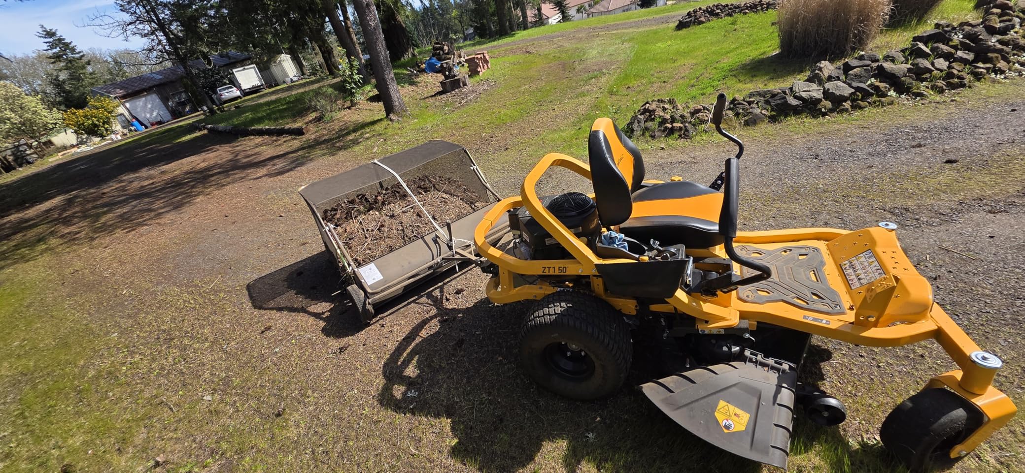 VEVOR Tow Behind Lawn Sweeper, 44 in Pull Behind Lawn Sweeper, 25 cu. ft Large Capacity Leaf & Grass Collector, Heavy Duty Garden Sweeper customer photo 1