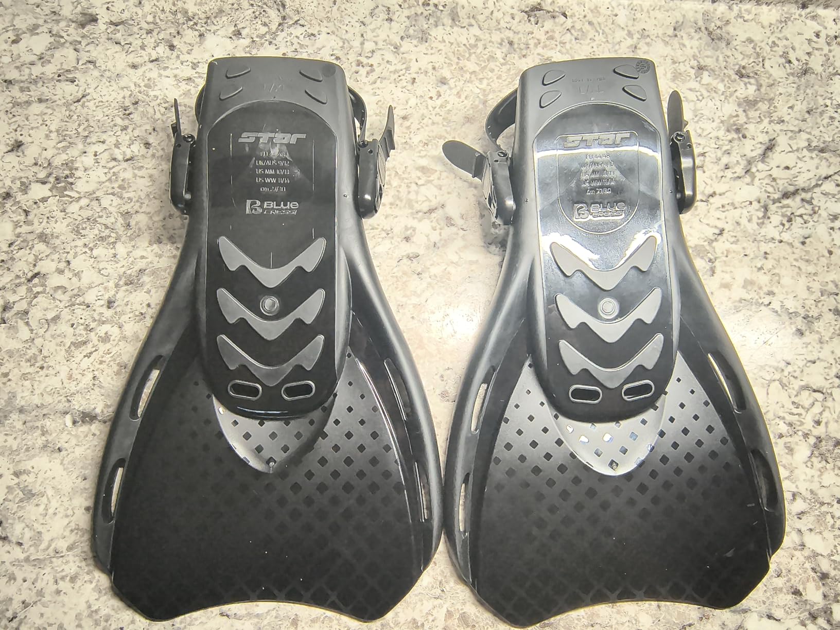 Cressi Traveler Set - Adult Snorkel Set Wide View Mask, Dry Top Snorkel and Fins - Comfortable and Light - Designed in Italy customer photo 1