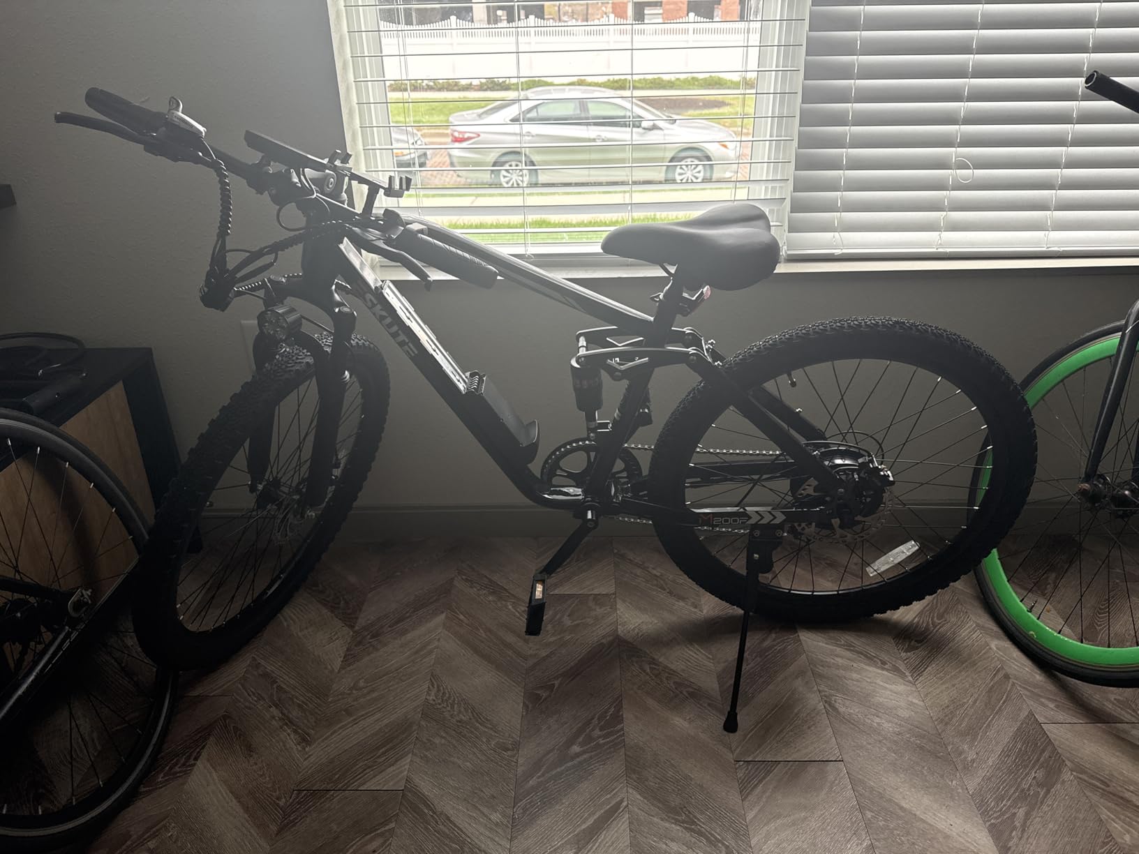 ESKUTE M200F Electric Bike for Adults - 27.5 inch Tire Mountain E-Bike, 1500W Peak Brushless Motor 20+MPH, 48V 20.8Ah Removable Battery, Up to 80 Miles, Step Over Commuter E-MTB, Full Suspensions customer photo 2