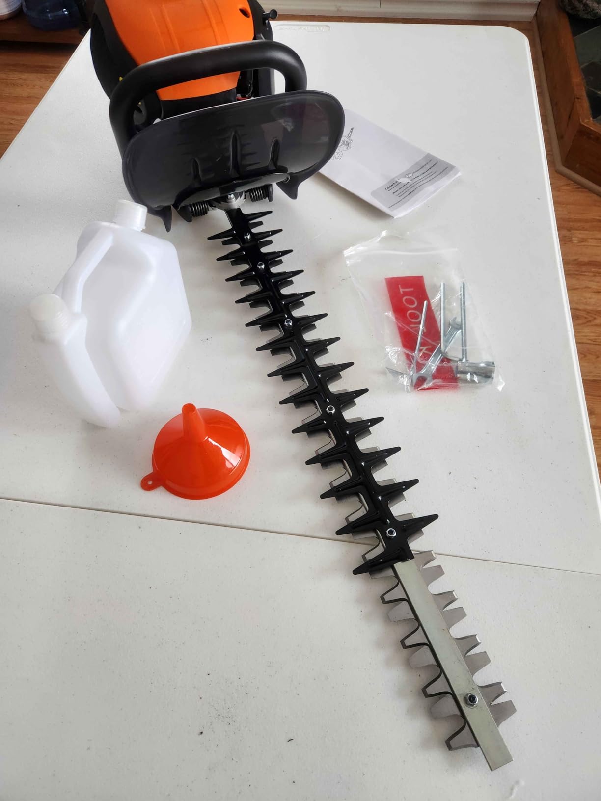24-Inch 26cc 2 Cycle Gas Powered Dual Sided Hedge Trimmer (26cc) customer photo 1