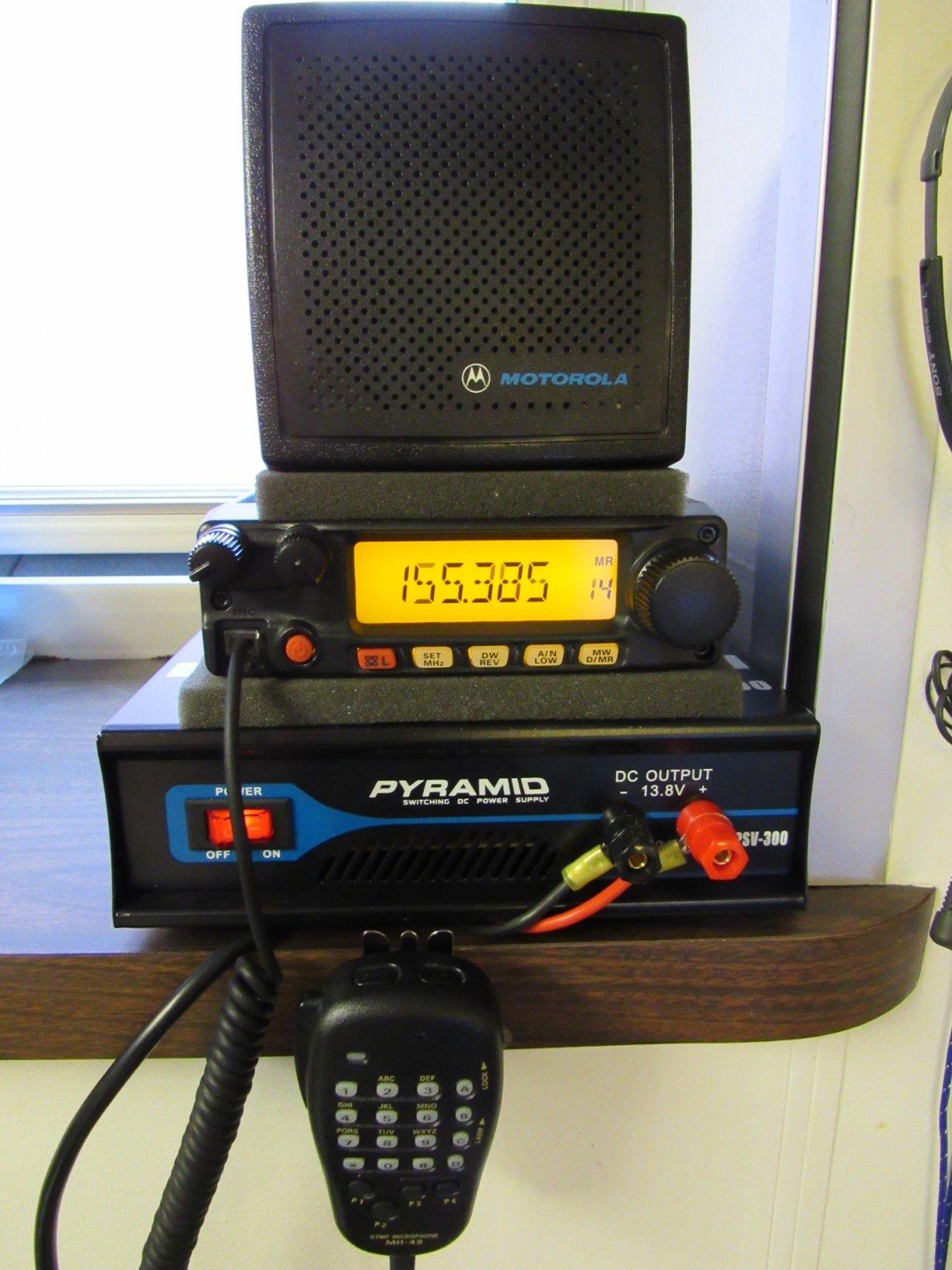 Pyle Universal Compact Bench Power Supply - 30 Amp Regulated Home Lab Benchtop AC-to-DC Converter w/ 13.8 Volt DC 115/230V AC Switchable, Screw Type Terminals, Cooling Fan - Pyle PSV300 customer photo 2