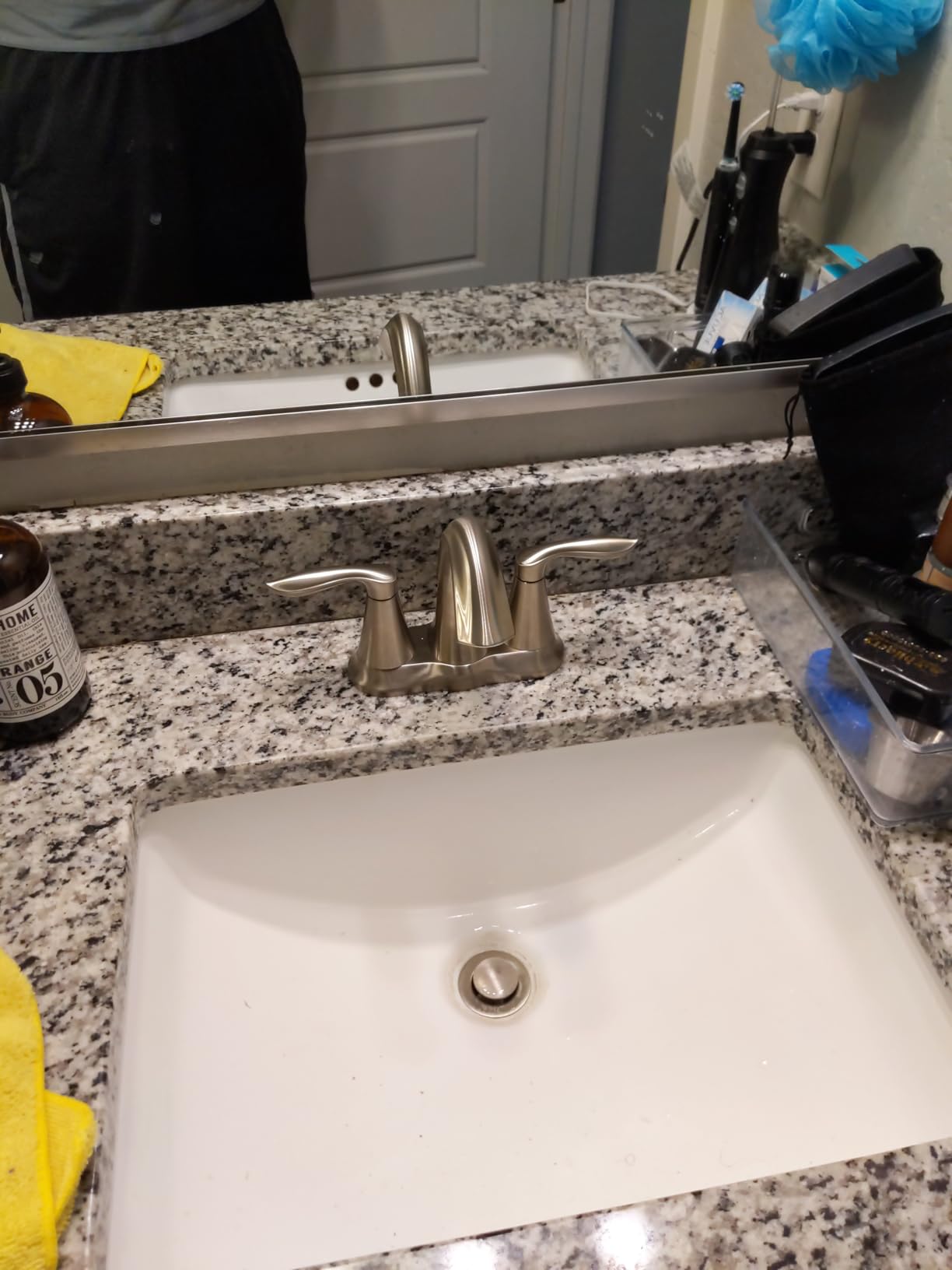 Delta Foundations Centerset Chrome Bathroom Faucet, 4 Inch 3 Hole Bathroom Sink Faucet for Vanity, Chrome B2510LF-PPU customer photo 1