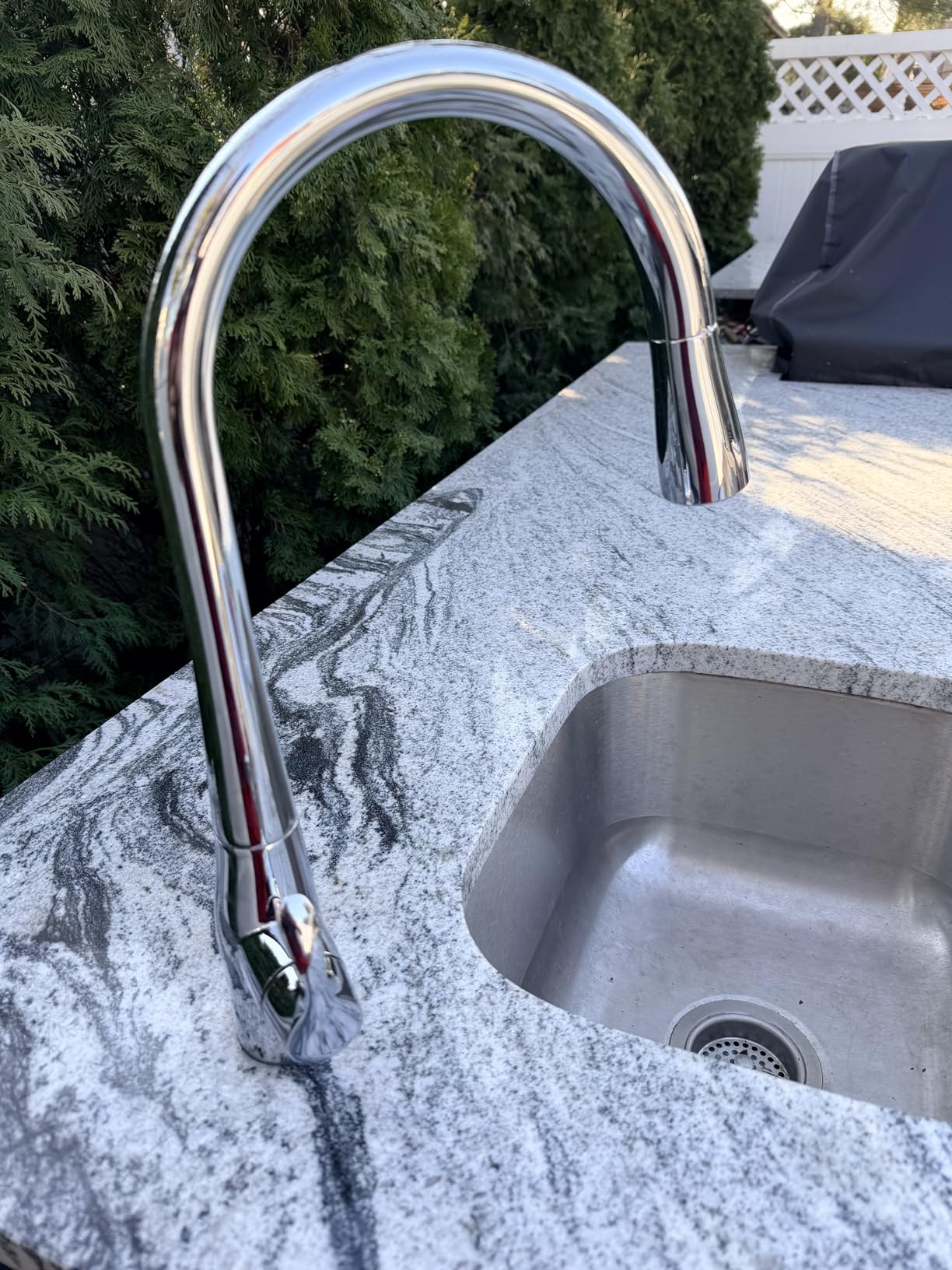 KOHLER 596-VS Simplice Kitchen Sink Faucets with Pull Down Sprayer, 3-Spray Design, Vibrant Stainless, High Arch customer photo 1