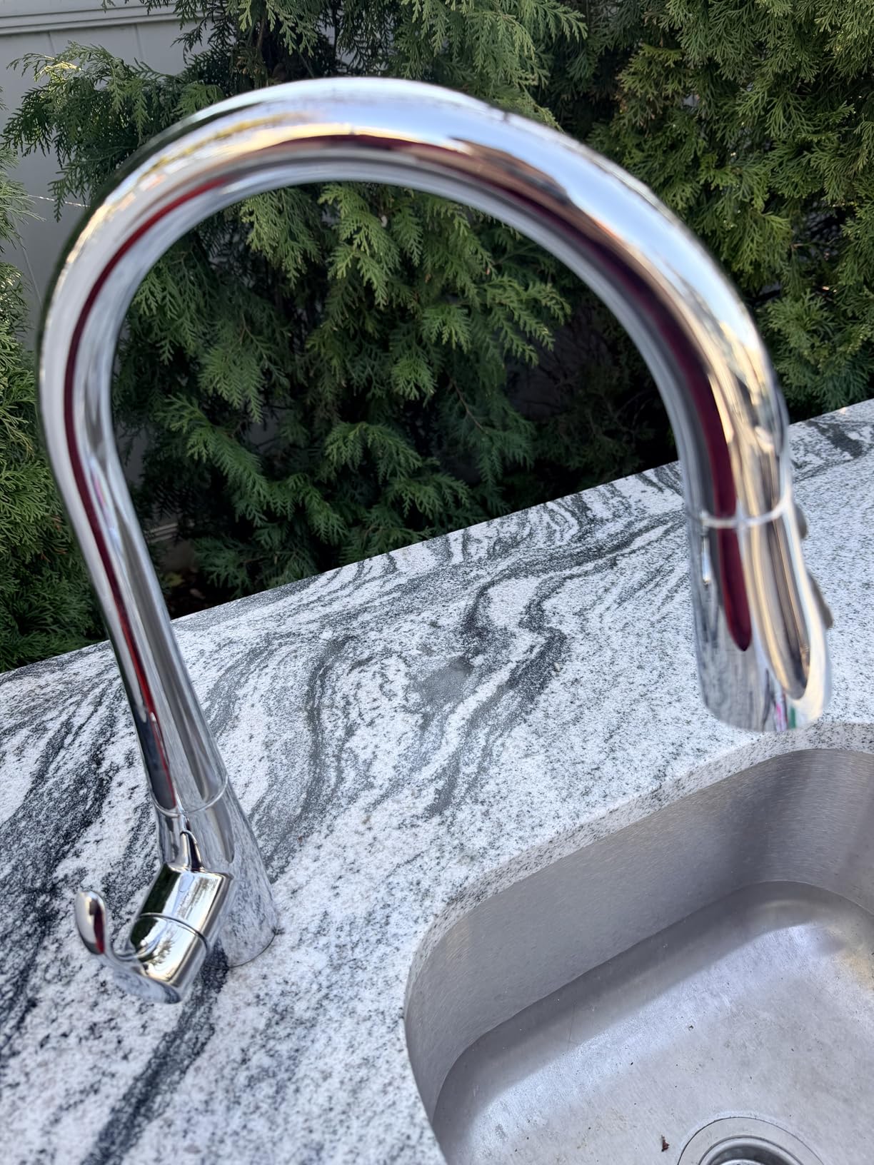 KOHLER 596-VS Simplice Kitchen Sink Faucets with Pull Down Sprayer, 3-Spray Design, Vibrant Stainless, High Arch customer photo 2
