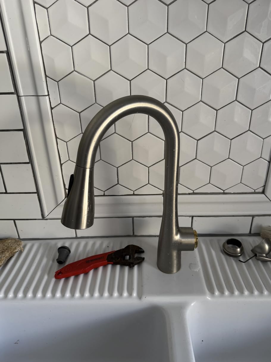 Moen Arbor Spot Resist Stainless One-Handle Pulldown Kitchen Faucet with Sprayer and a Reflex Docking System, Power Boost, 7594SRS customer photo 2