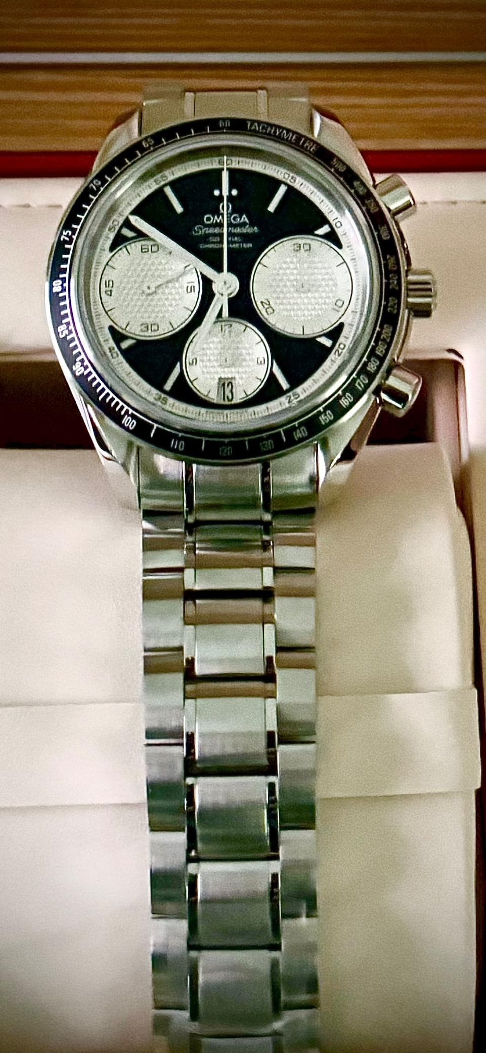 Omega Men's 326.30.40.50.01.002 Speed Master Racing Analog Display Swiss Automatic Silver Watch customer photo 2