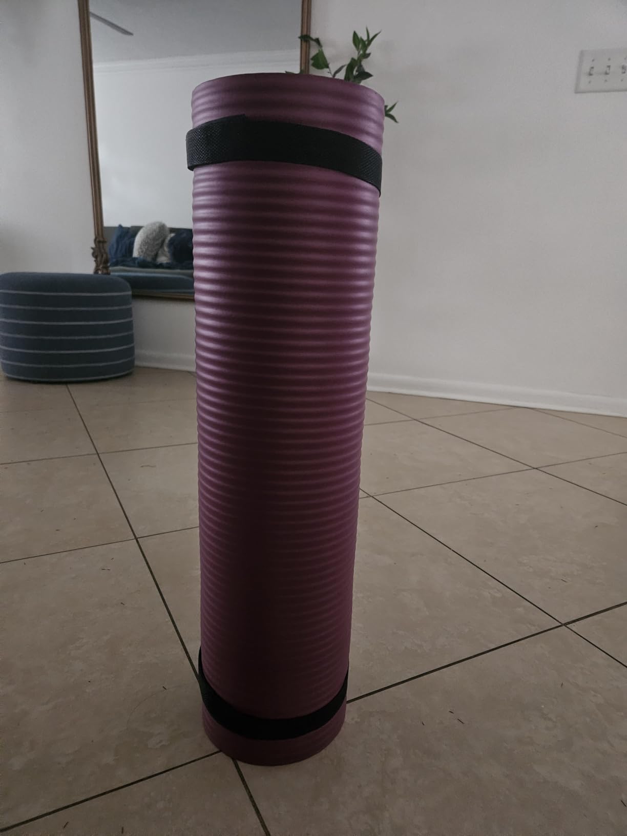 Fitvids Yoga Mat, 1/2-Inch Extra Thick High Density Exercise Mat, Anti-Tear Exercise Yoga Mat with Carrying Strap customer photo 1