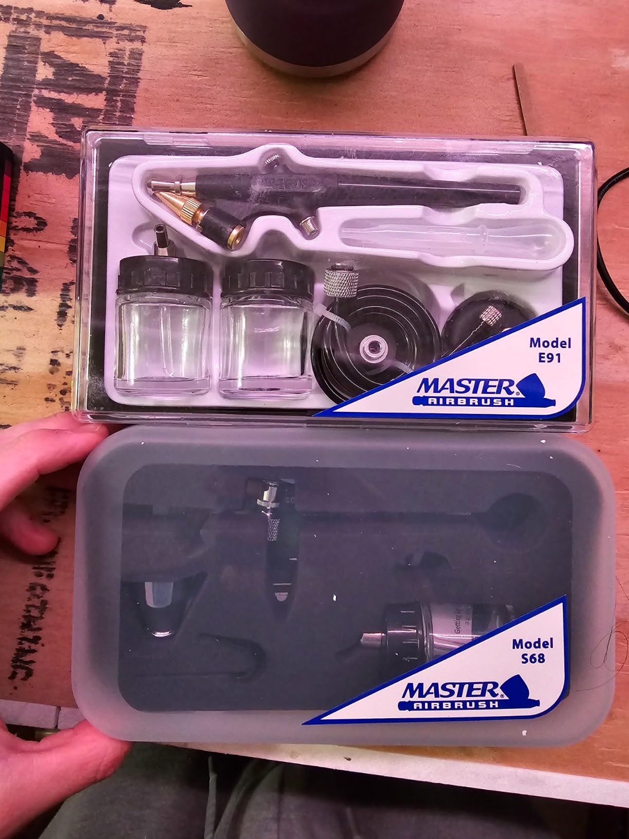 Master Airbrush Cool Runner II Airbrush Kit with Dual Fan Air Compressor, 3 Airbrushes, 6 Color Acrylic Paint Set, Cleaning Brushes & How-To Air Brush Manual, Gravity & Siphon Feed customer photo 2