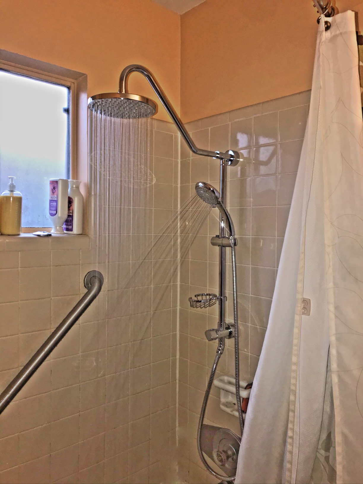 PULSE ShowerSpas Kauai III Brushed Nickel Rain Shower Head with Handheld Spray - 2.5 GPM, 8