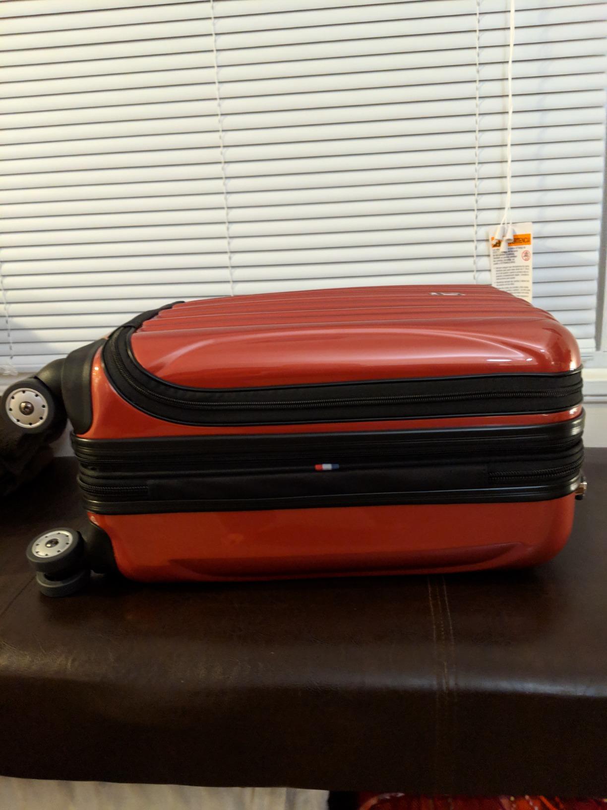 DELSEY PARIS Helium Aero Hardside Expandable Luggage with Spinner Wheels, Black, Carry-On Plus 21 Inch customer photo 2
