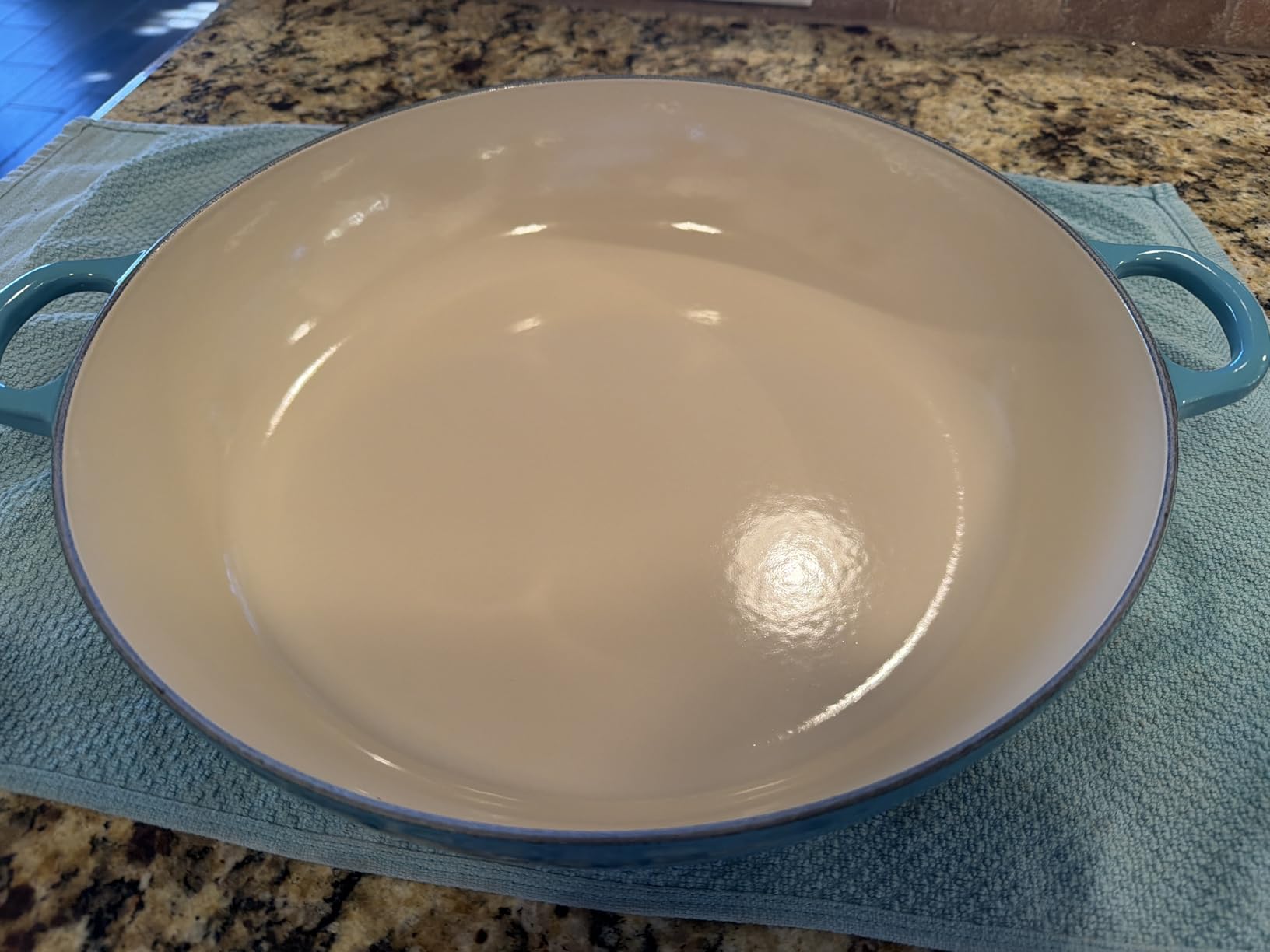 Le Creuset Enameled Cast Iron Cookware Cleaner, 8.45 oz customer photo 1