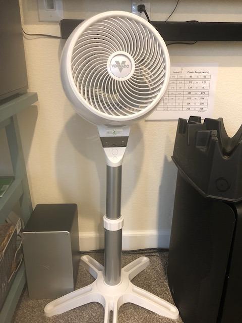 Vornado 6803DC Energy Smart Medium Pedestal Air Circulator Fan with Variable Speed Control, Ice White, CR1-0259-43 customer photo 2