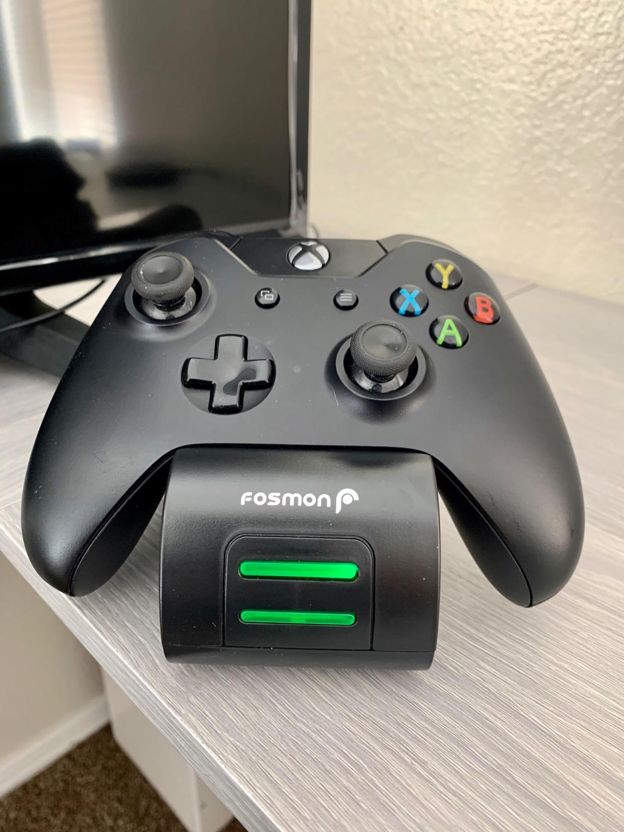Fosmon Fast Charging Xbox Controller Charger Station for Xbox Series X|S, Xbox One, Elite, Core w/ 2X 5280mWh Rechargeable Battery Packs, 4 Covers & Dock Stand customer photo 2