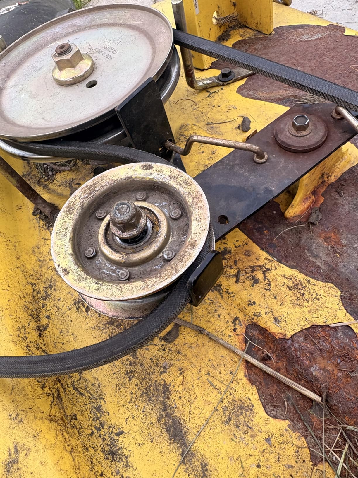 DEWALT 20V MAX* Angle Grinder Tool Cordless Brushless, 4-1/2 Inch, with Paddle Switch and Kickback Brake, Tool Only (DCG413B) customer photo 2