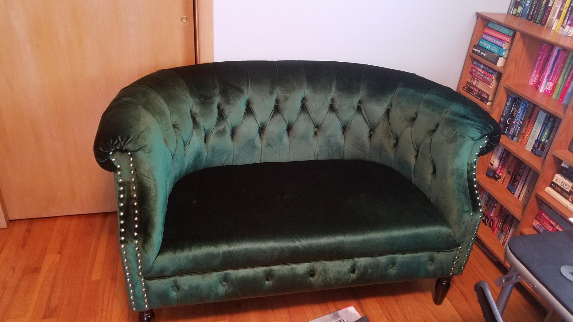 GDFStudio Melaina Tufted Chesterfield Velvet Loveseat with Scrolled Arms, Garnet and Dark Brown customer photo 2