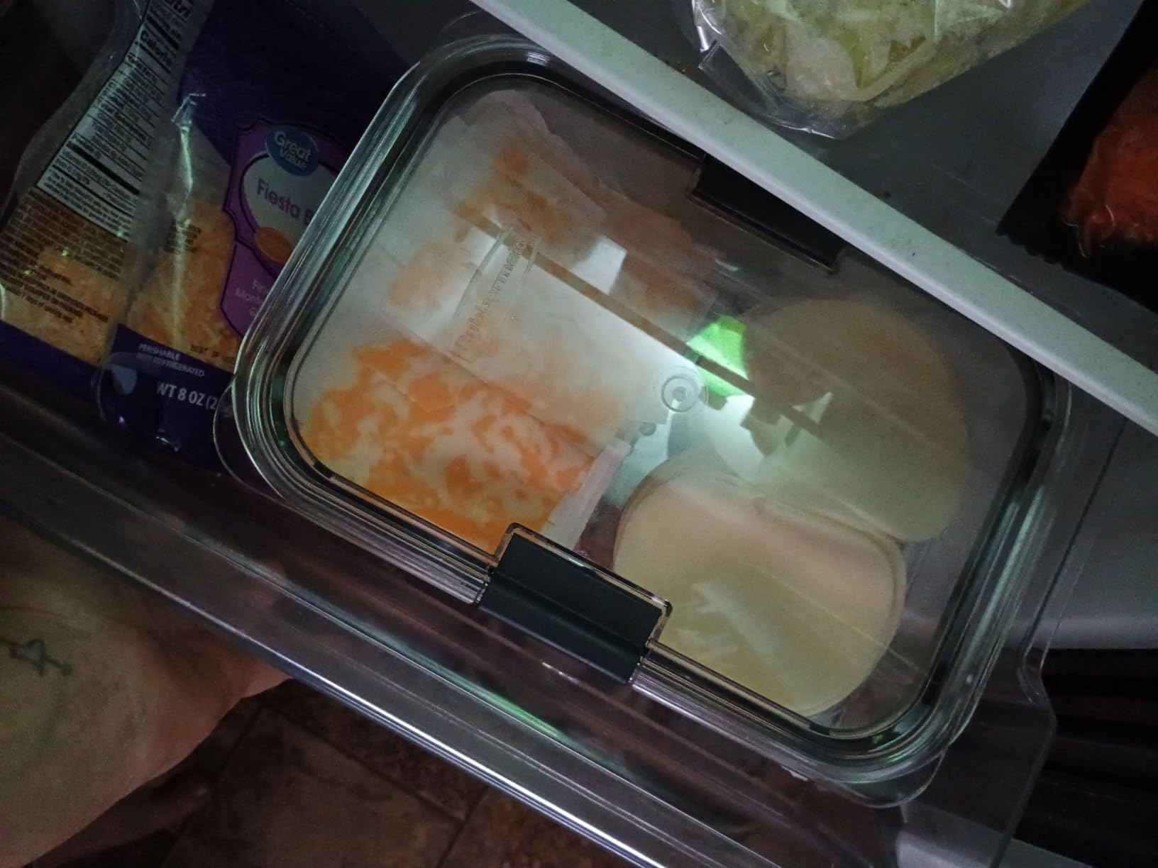 Rubbermaid Brilliance Tritan Plastic Food Storage Containers BPA Free Airtight Lids, Set of 5 (3.2 Cup) customer photo 2