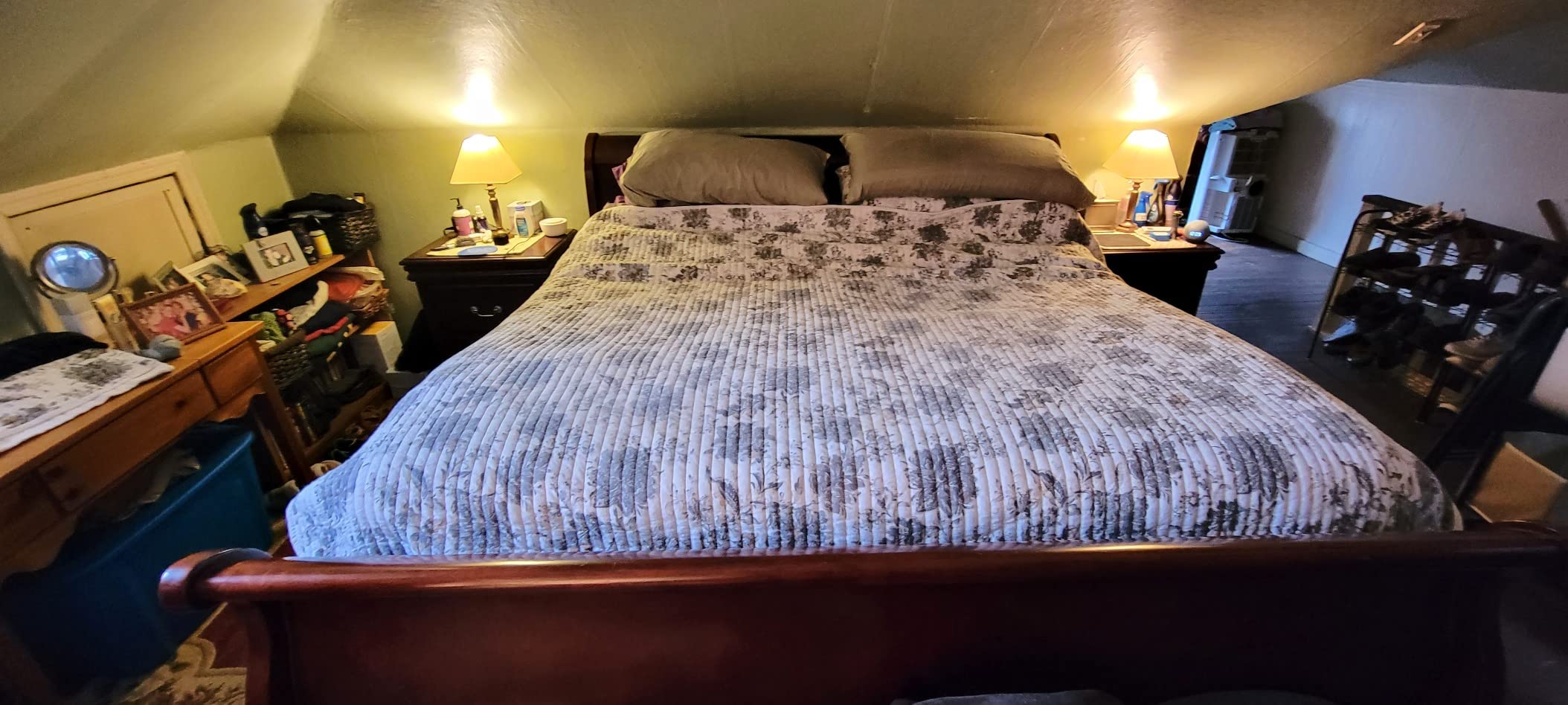 Sven & Son Platinum Adjustable Bed Base Frame Only, Head and Foot Lift, Lumbar Support, Head-Pillow-Tilt, Massage, Under-Bed Lights, USB - Queen customer photo 2